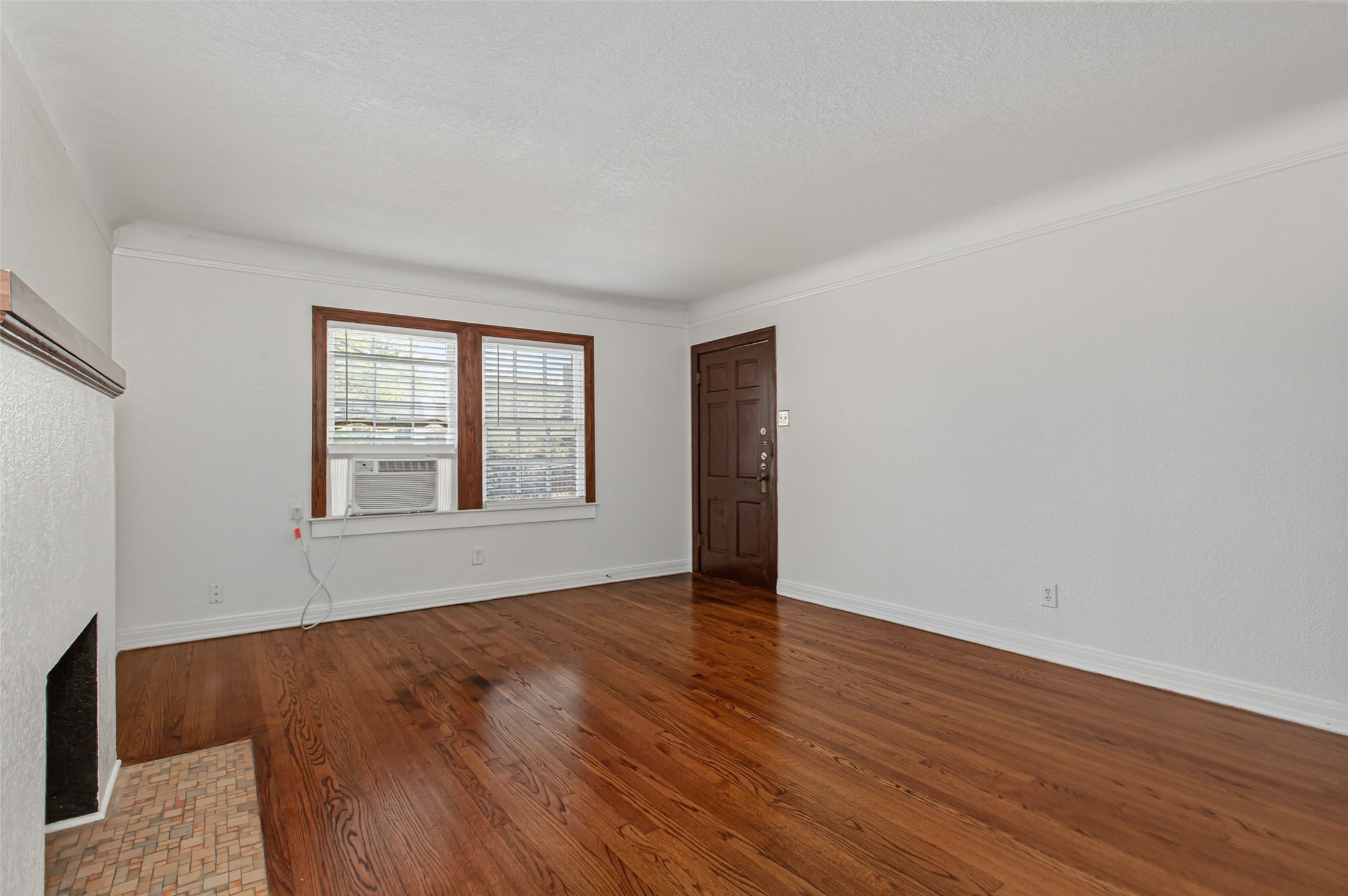 5918 La Vista Drive Dallas TX 75206