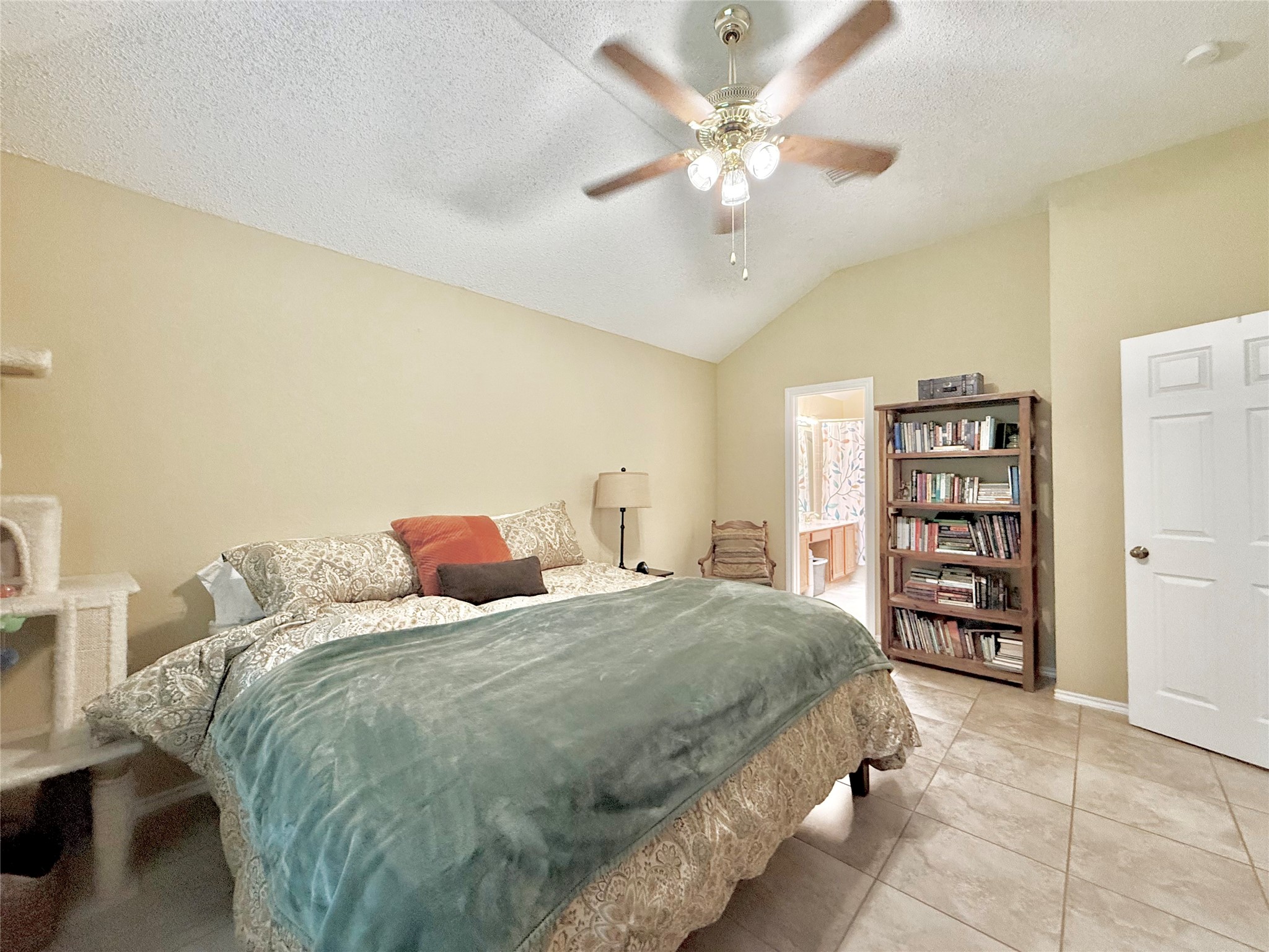 1437 Hampton Road Grapevine TX 76051