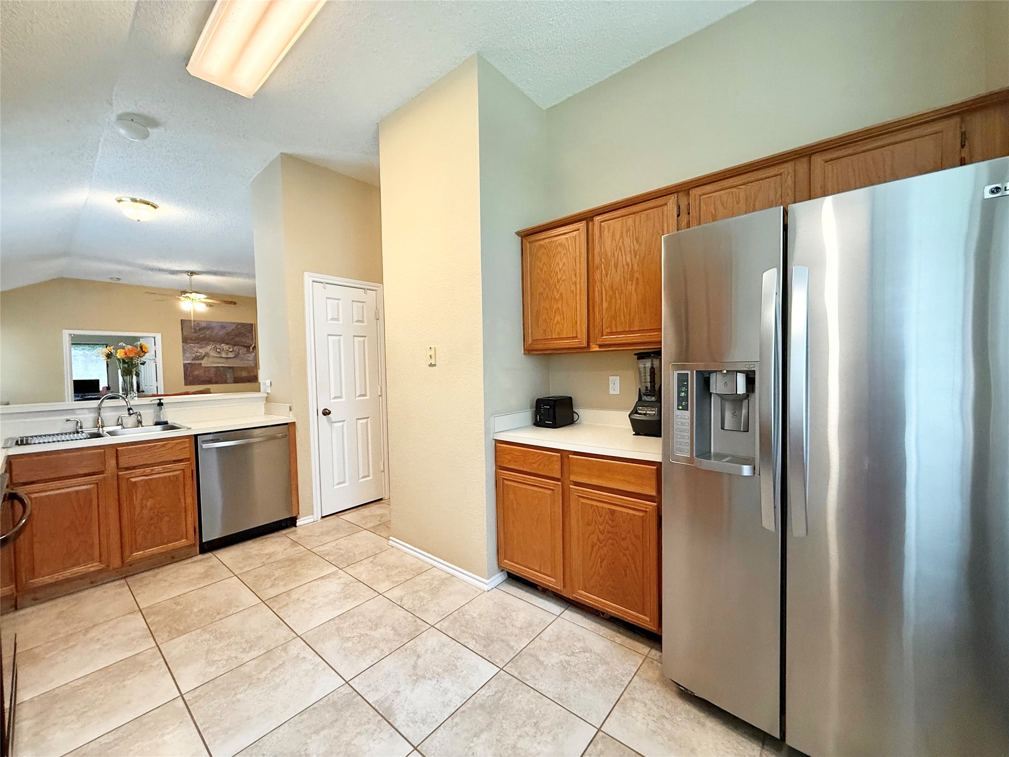1437 Hampton Road Grapevine TX 76051