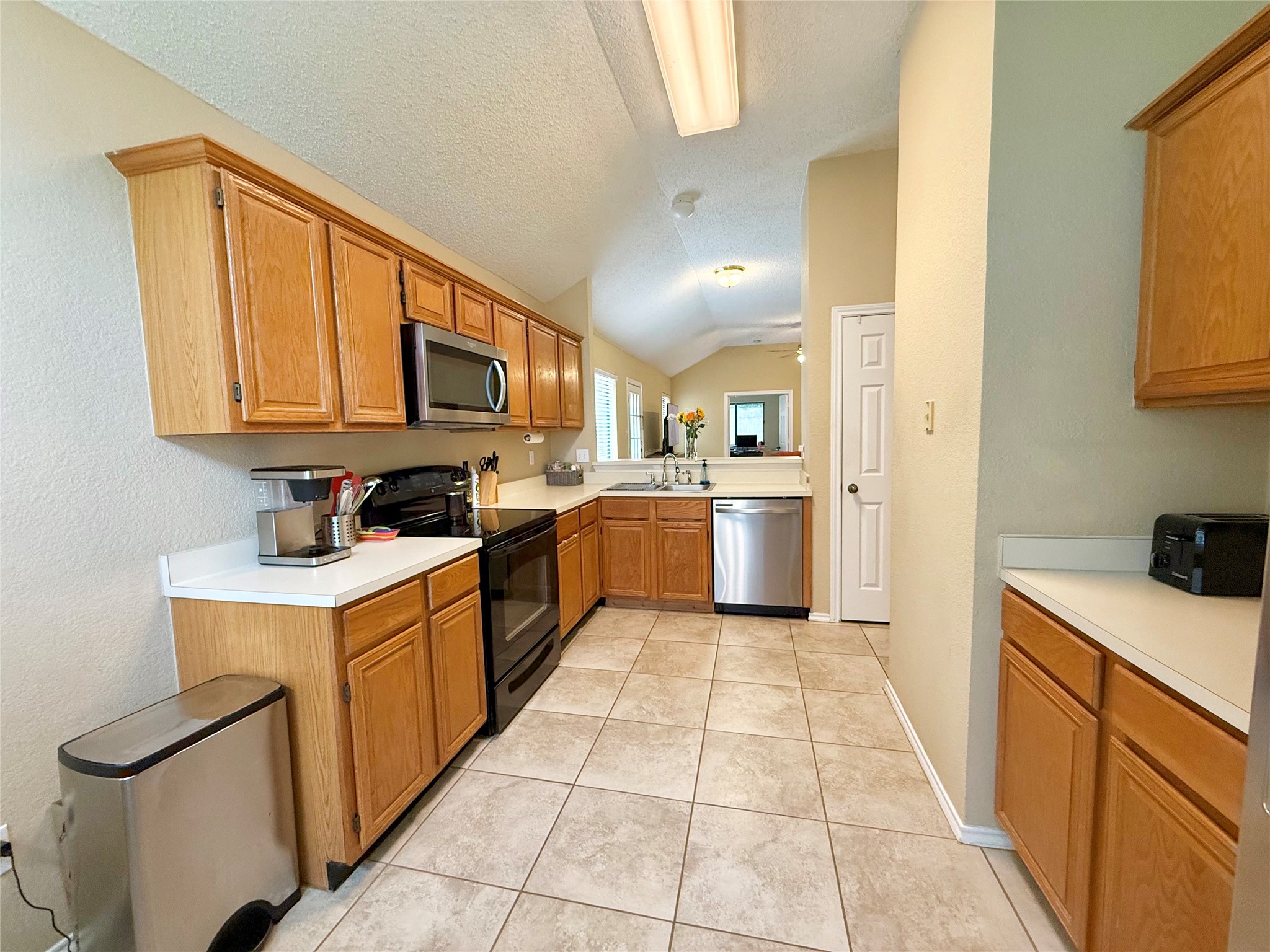 1437 Hampton Road Grapevine TX 76051