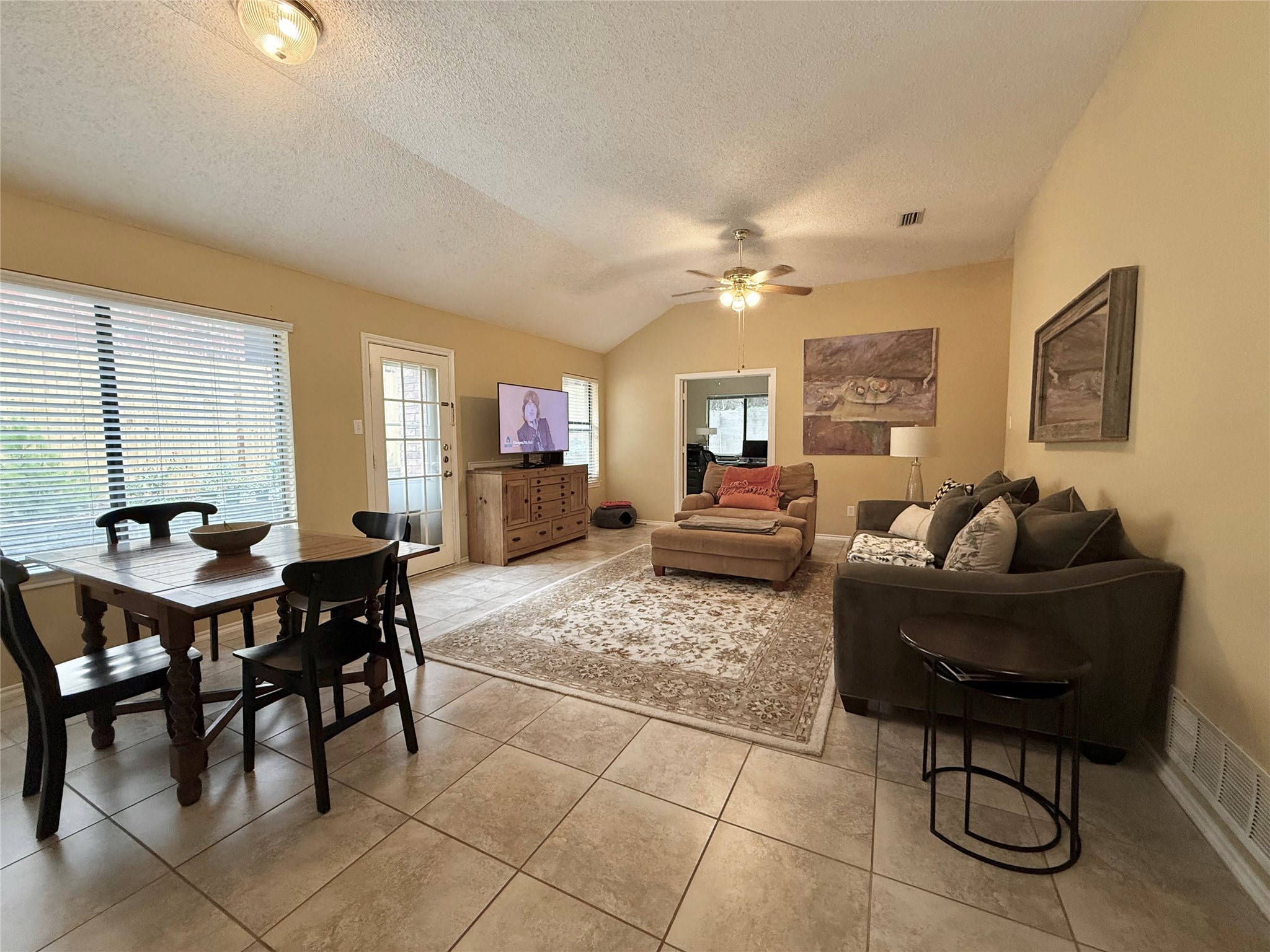 1437 Hampton Road Grapevine TX 76051