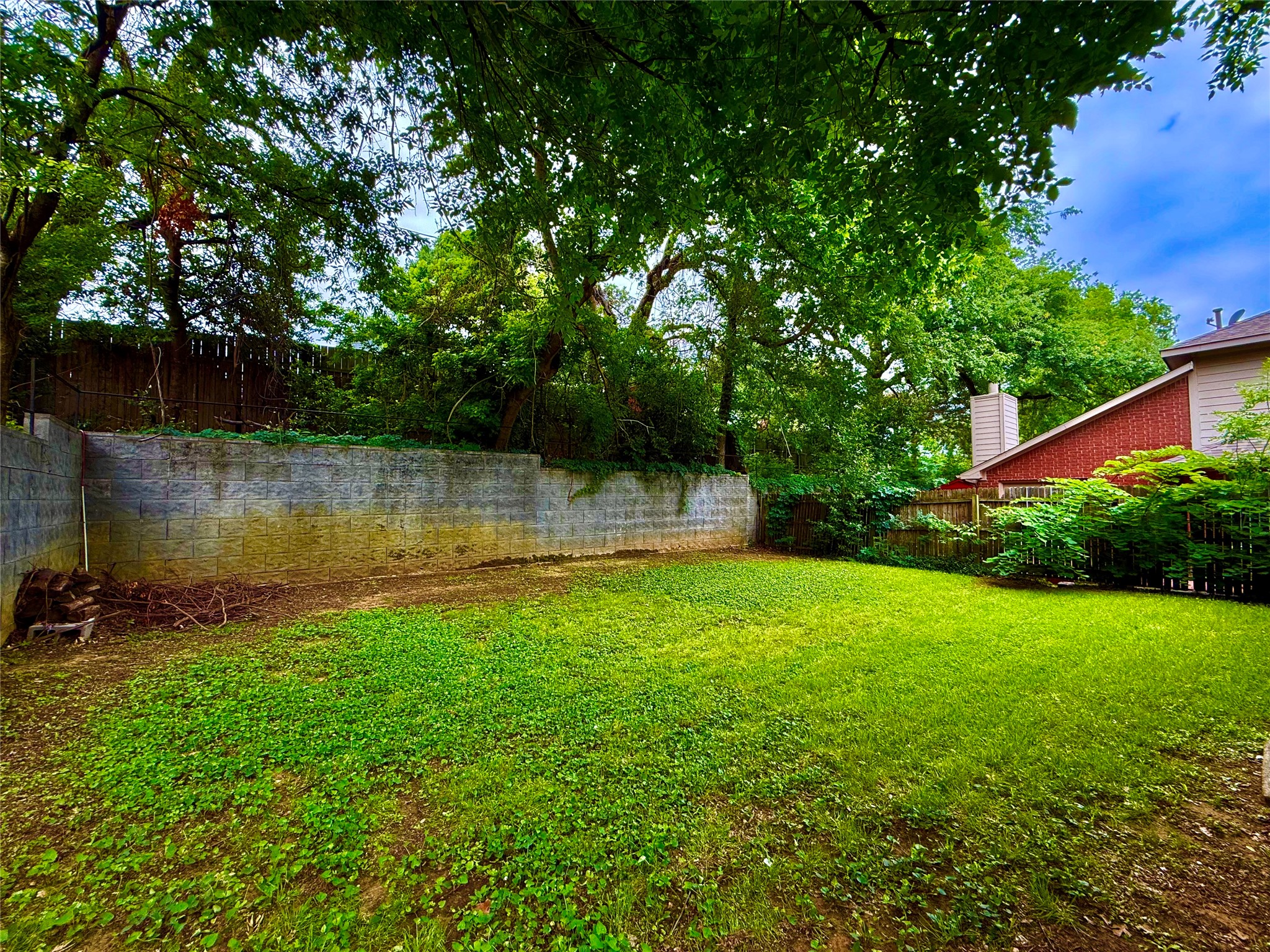 1437 Hampton Road Grapevine TX 76051