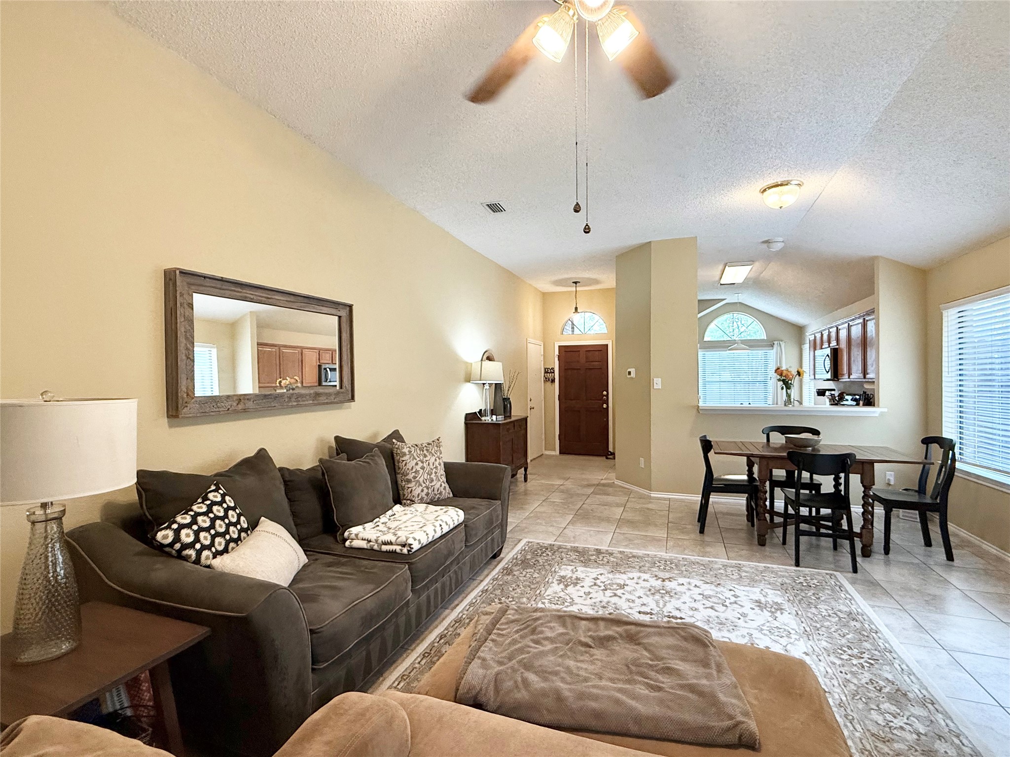 1437 Hampton Road Grapevine TX 76051