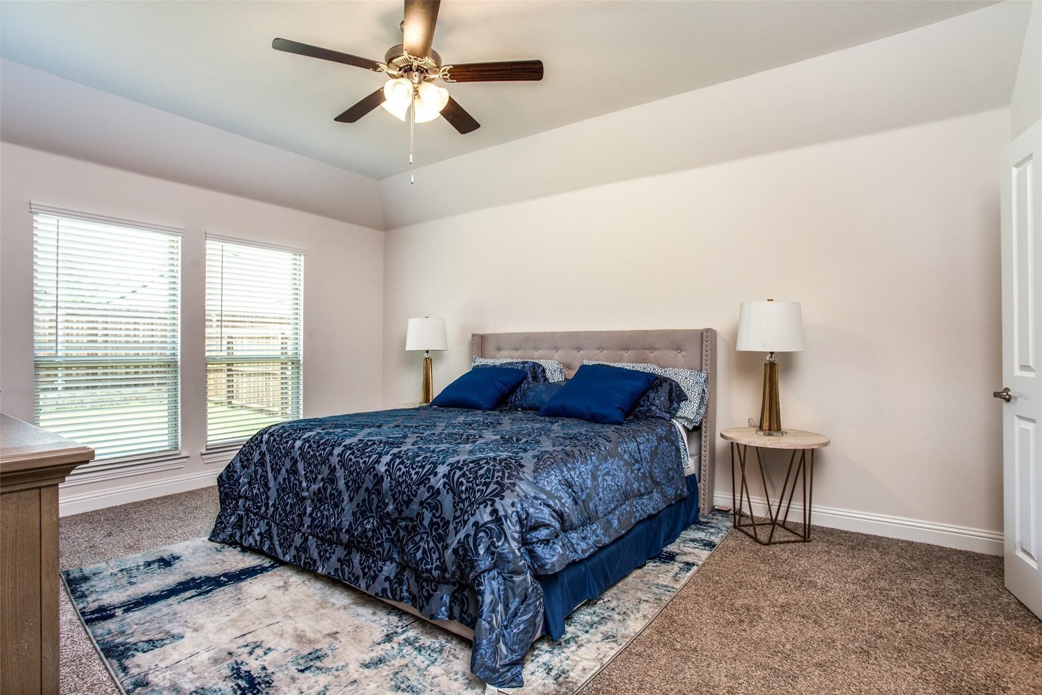 10716 Klondike Lane Aubrey TX 76227