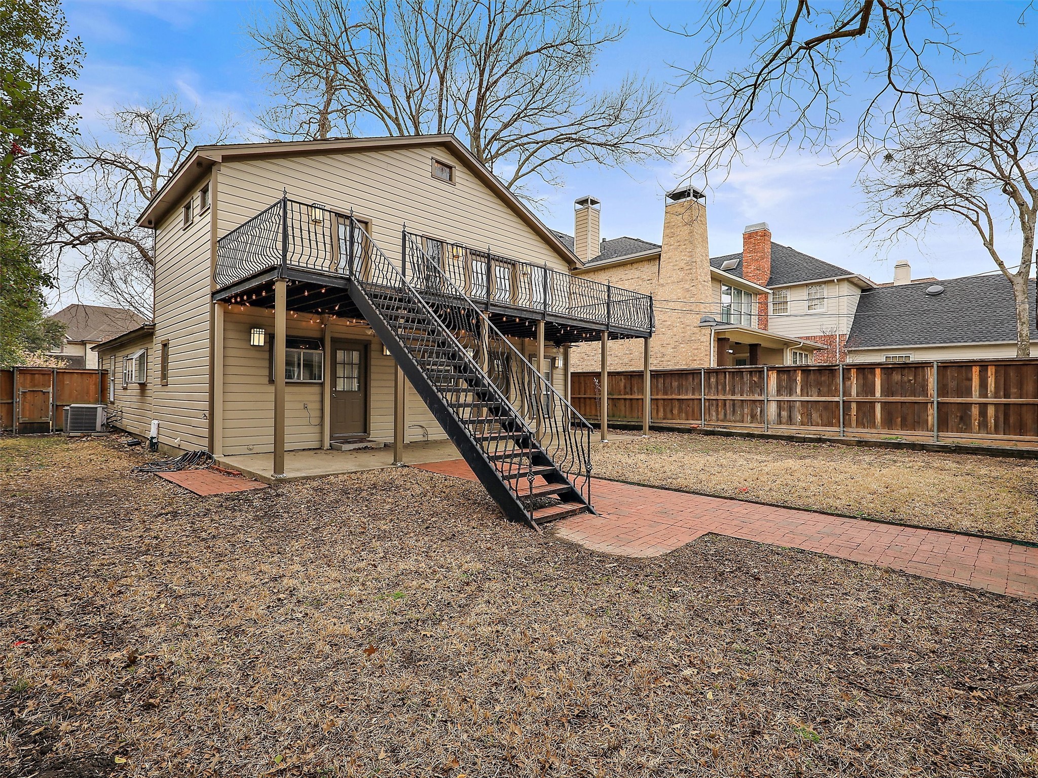 2824 Dyer Street University Park TX 75205