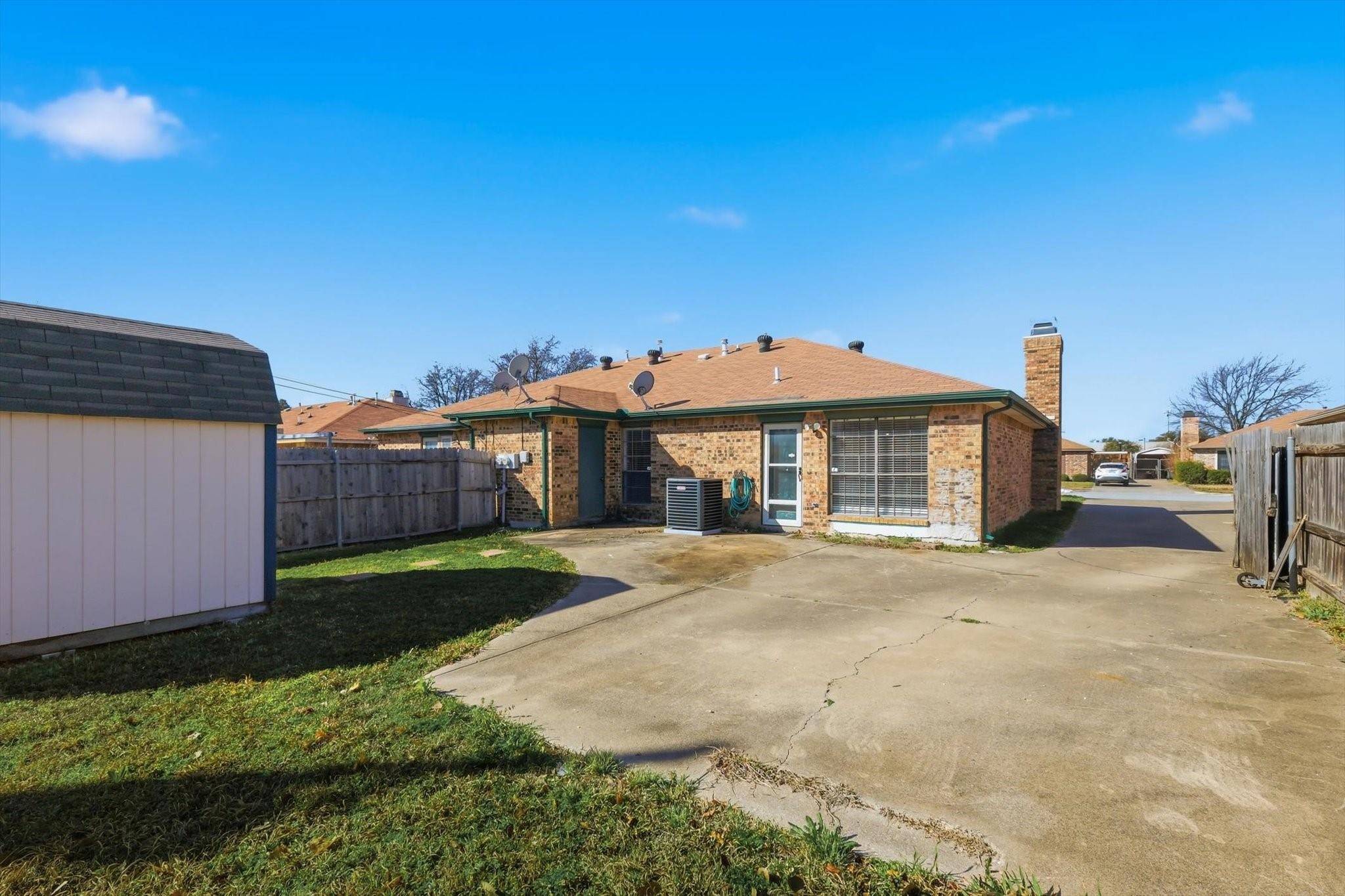 5722 Westchase Drive North Richland Hills TX 76180