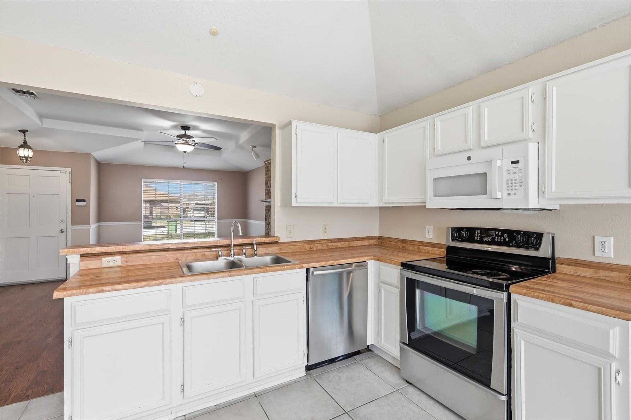5722 Westchase Drive North Richland Hills TX 76180