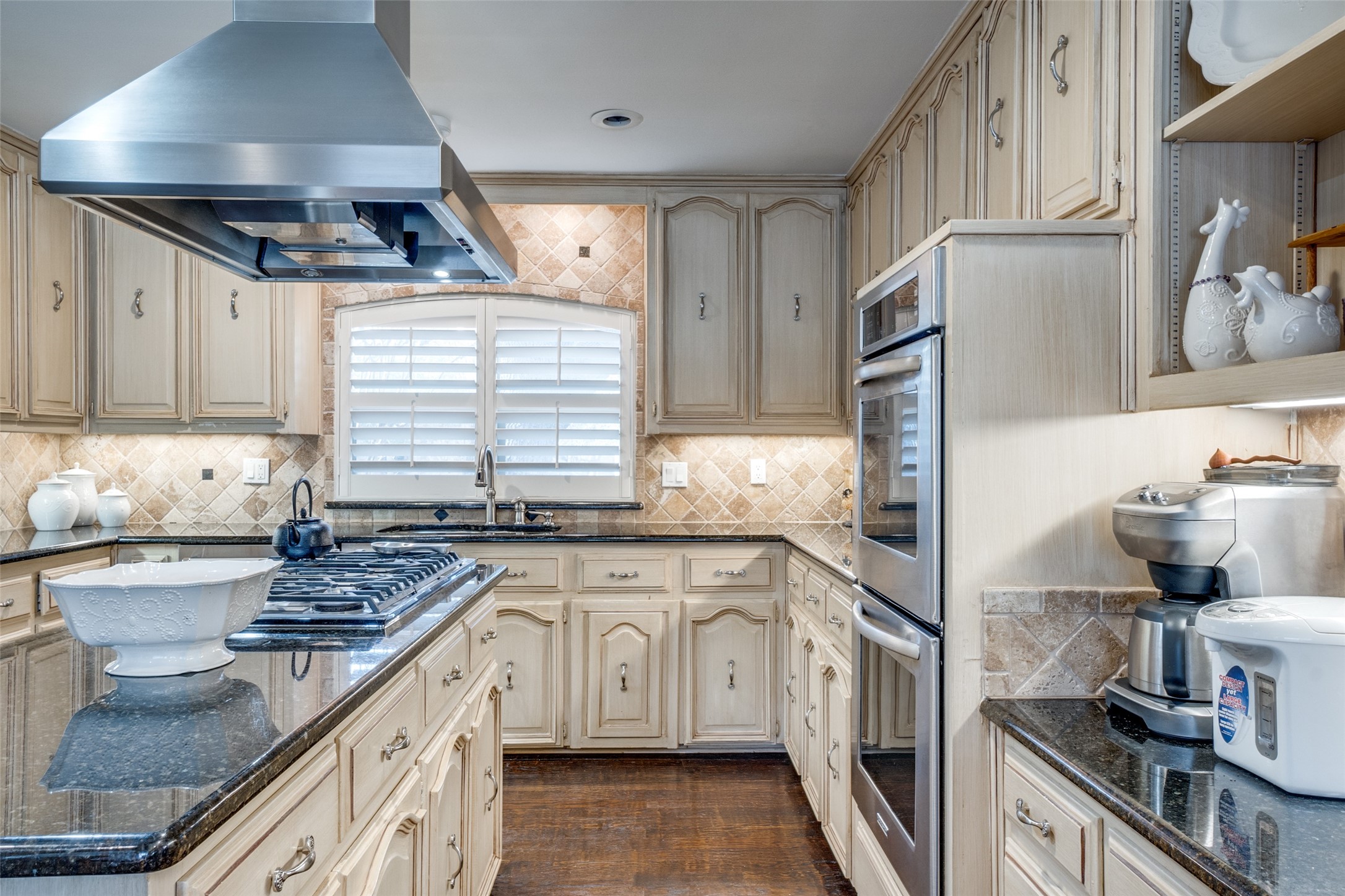 5604 Covehaven Drive Dallas TX 75252