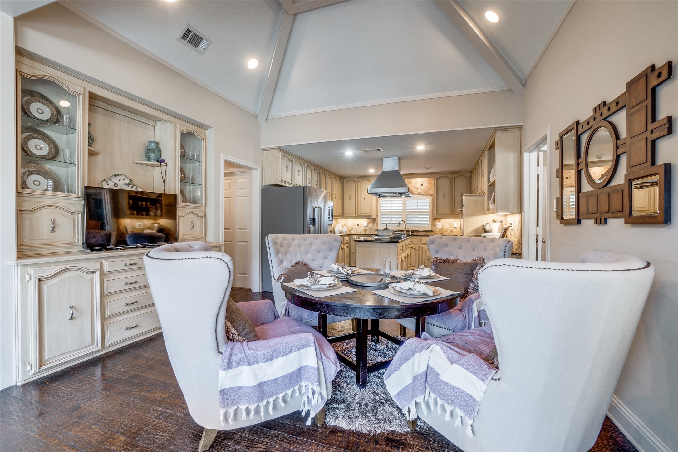5604 Covehaven Drive Dallas TX 75252