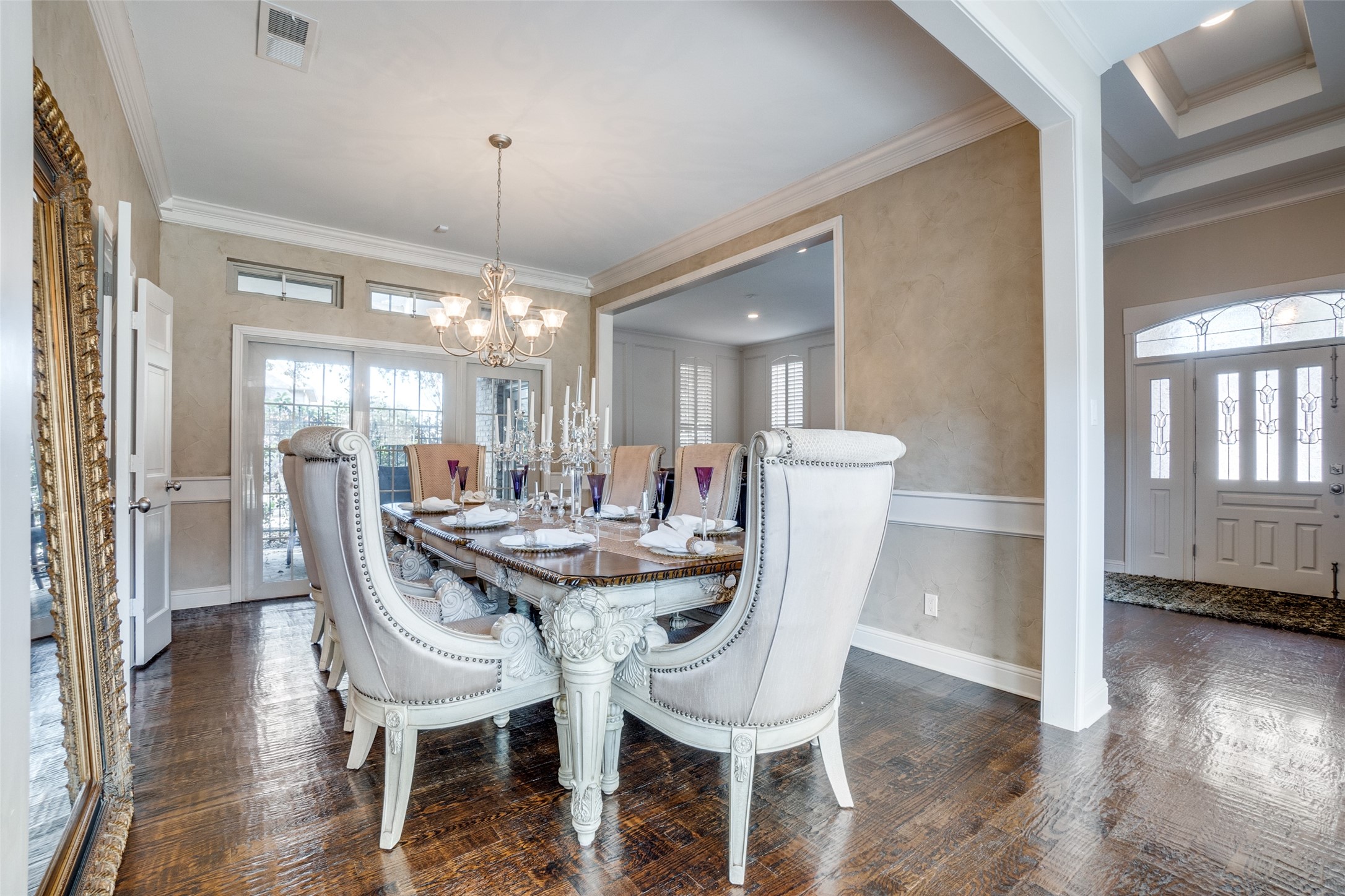 5604 Covehaven Drive Dallas TX 75252