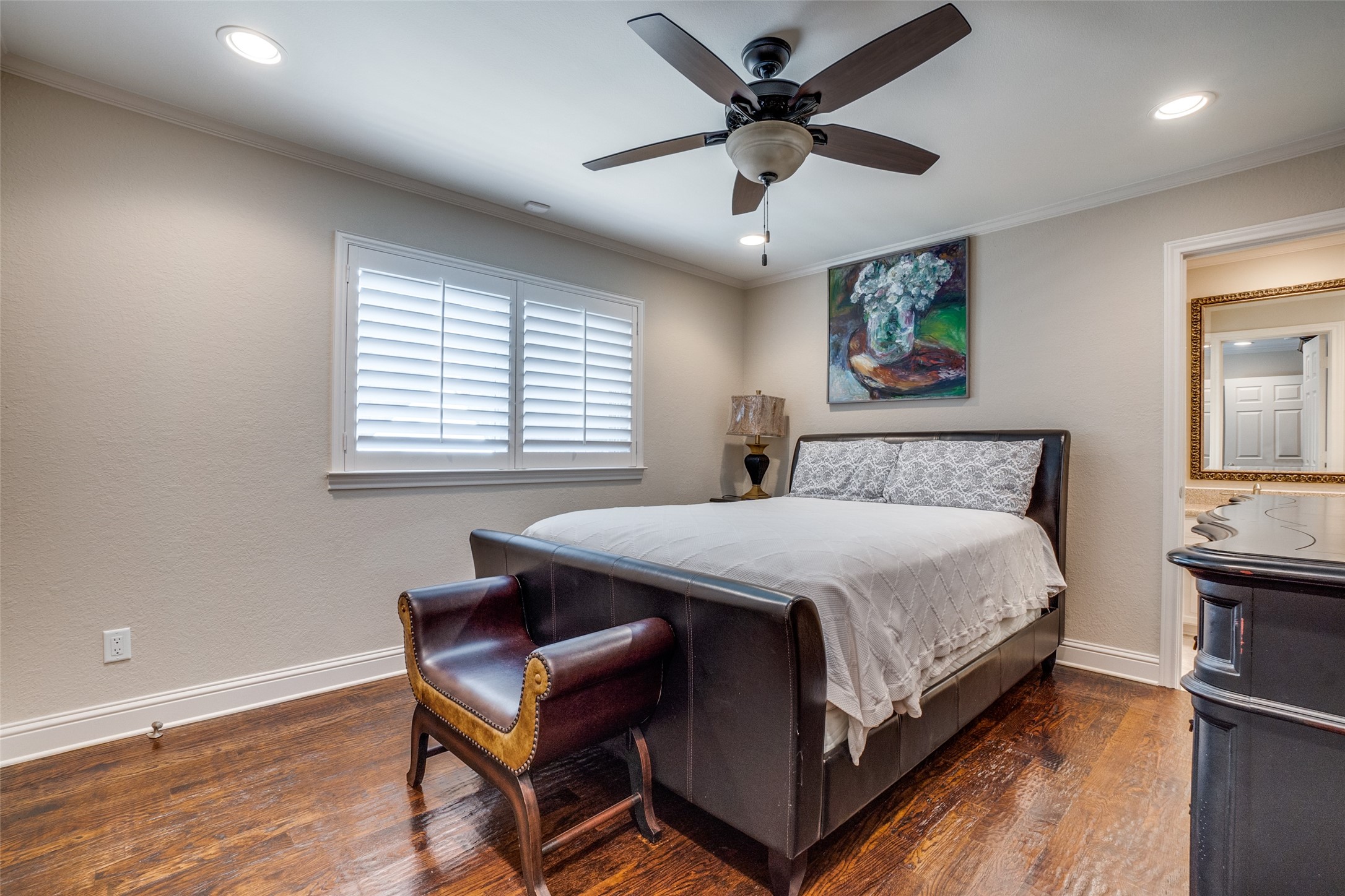 5604 Covehaven Drive Dallas TX 75252