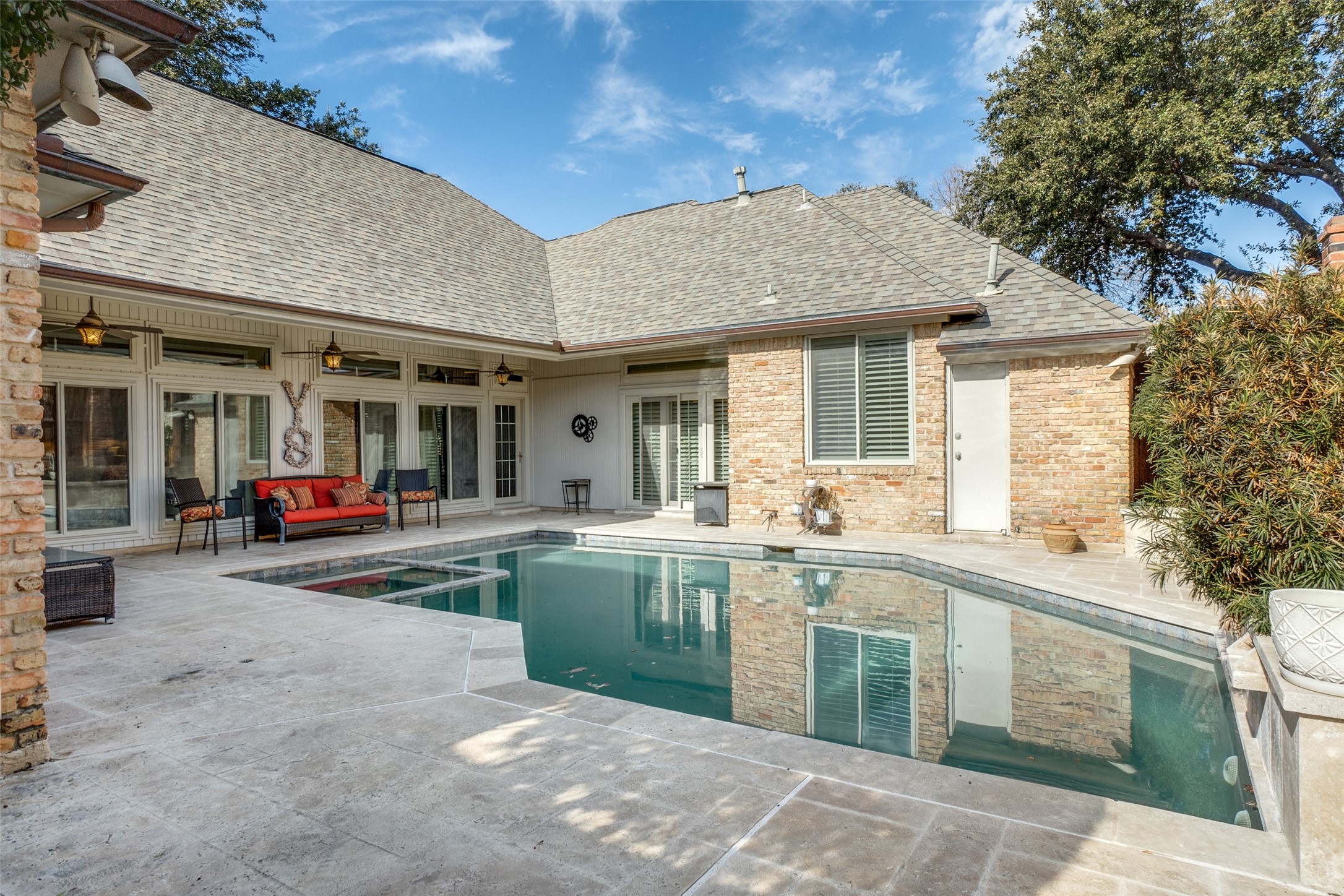 5604 Covehaven Drive Dallas TX 75252