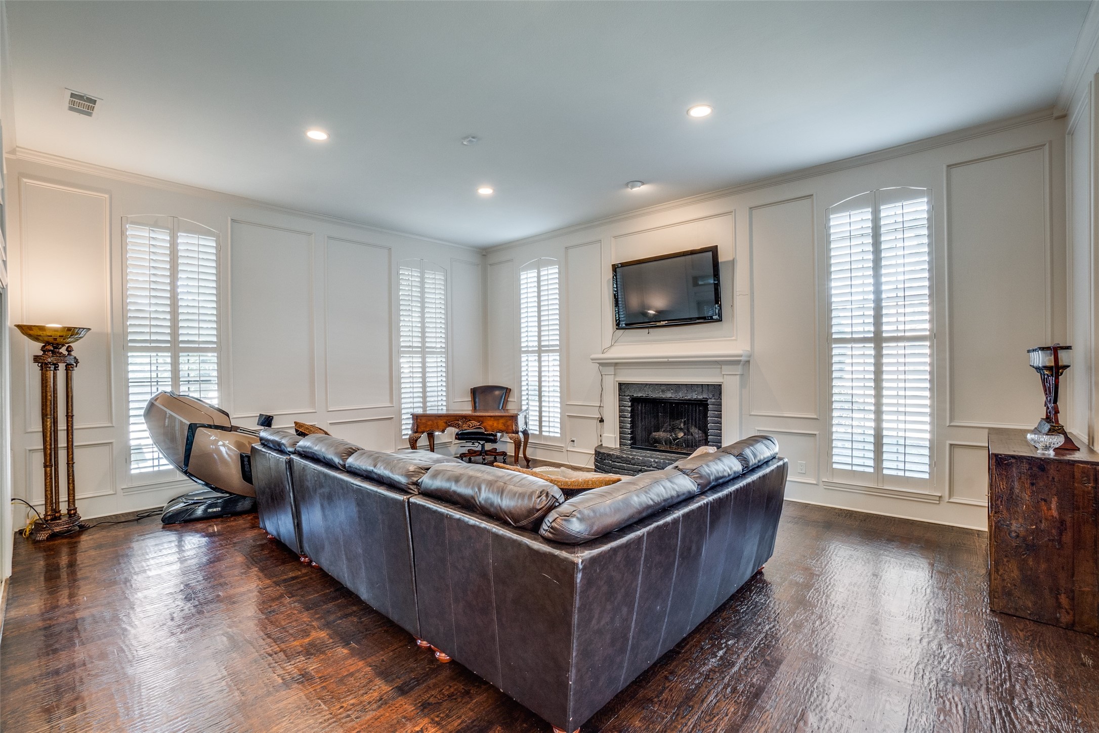 5604 Covehaven Drive Dallas TX 75252