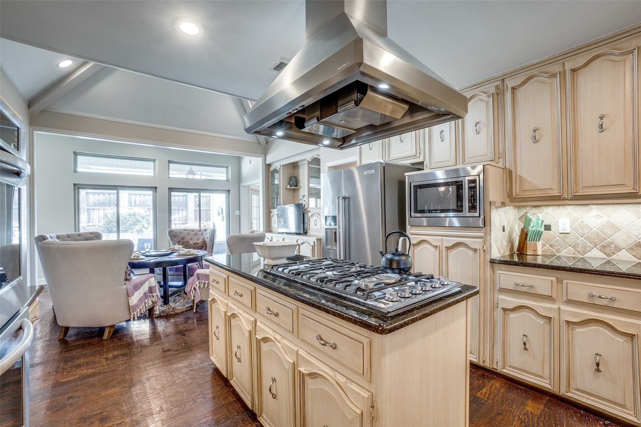5604 Covehaven Drive Dallas TX 75252