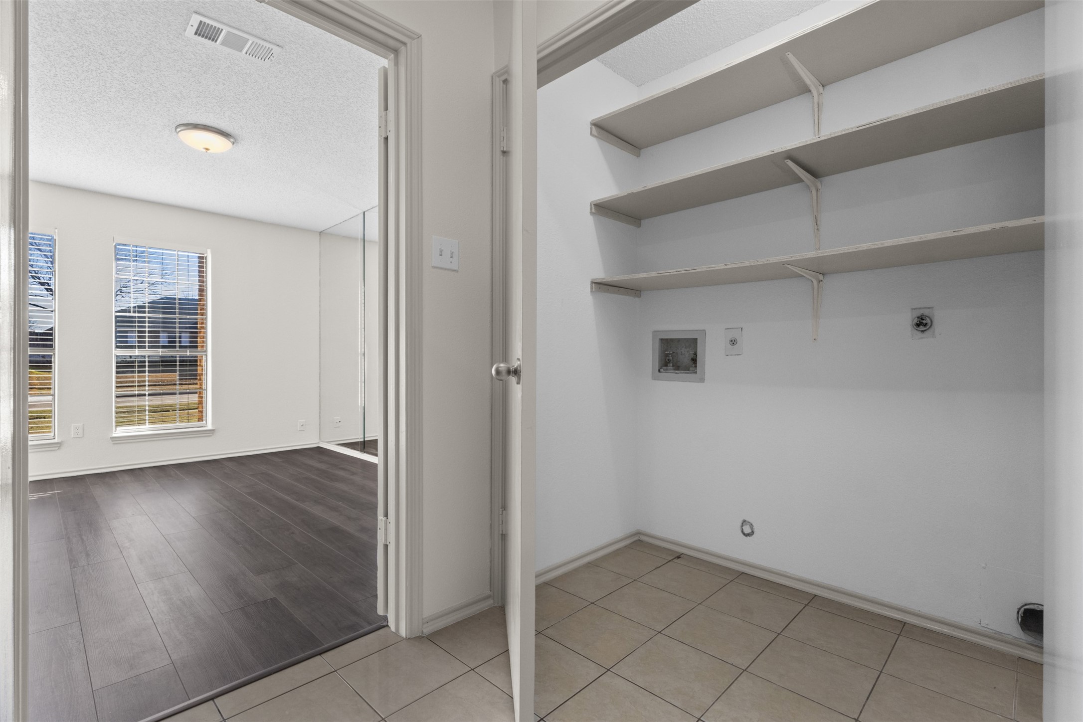 812 Bentle Street Cedar Hill TX 75104