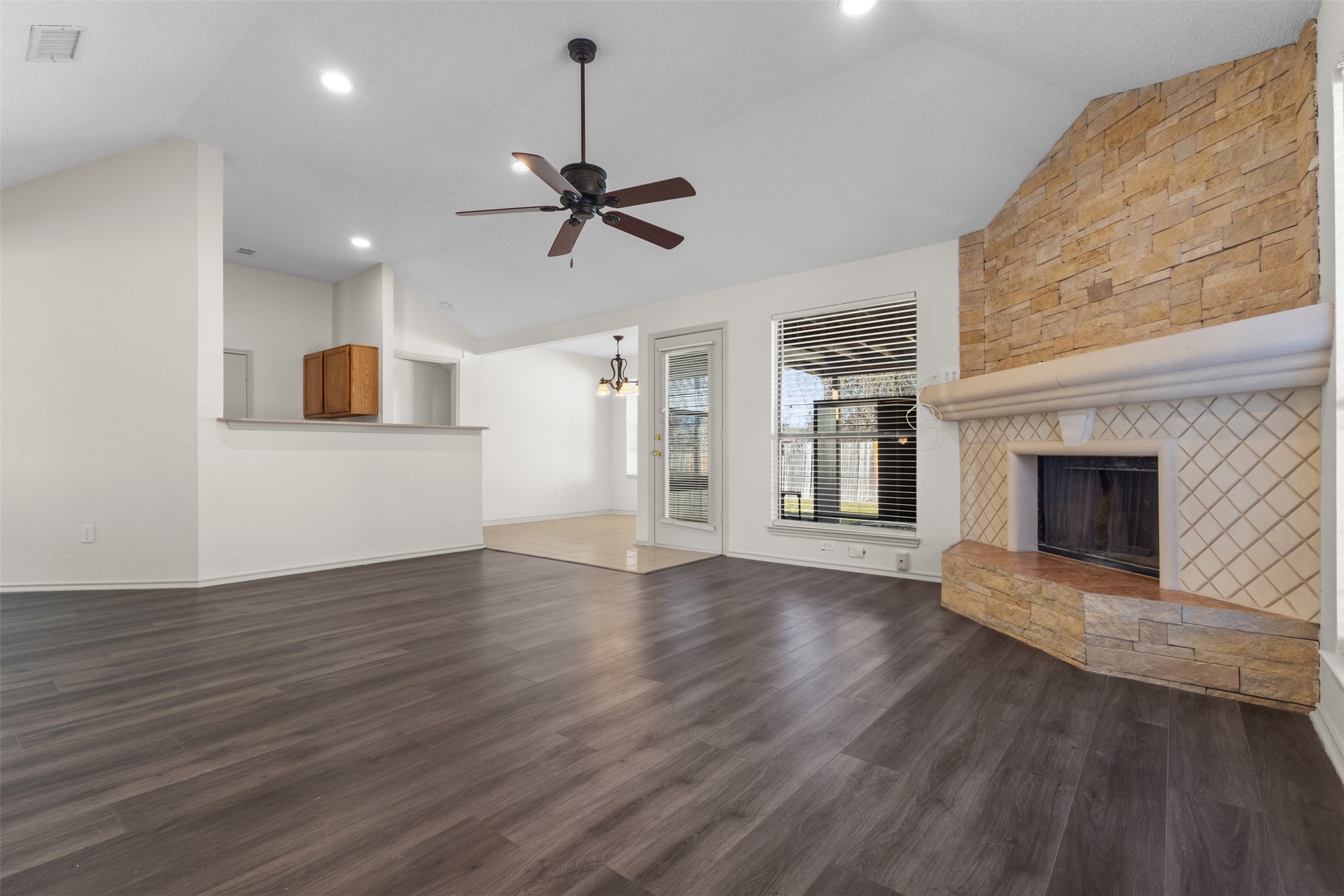 812 Bentle Street Cedar Hill TX 75104
