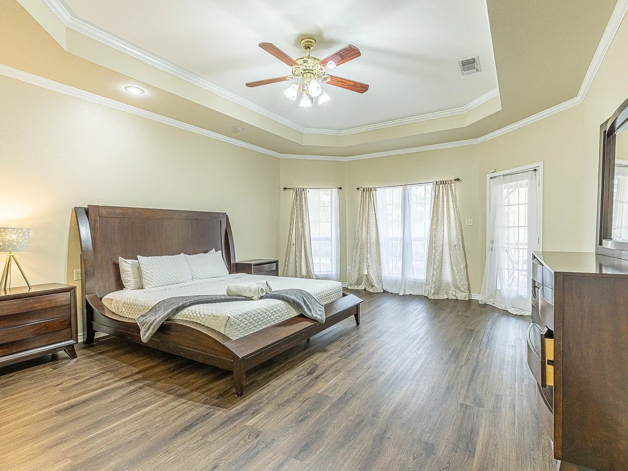 1606 S Hyde Park Avenue Denison TX 75020