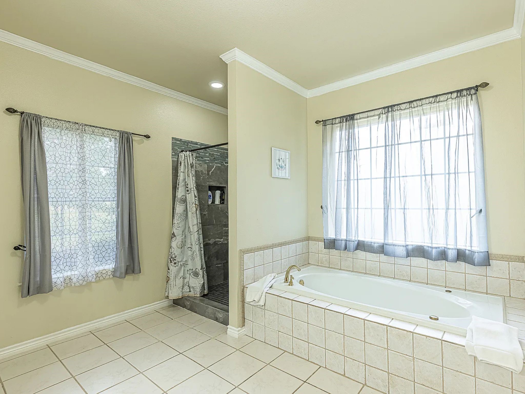 1606 S Hyde Park Avenue Denison TX 75020