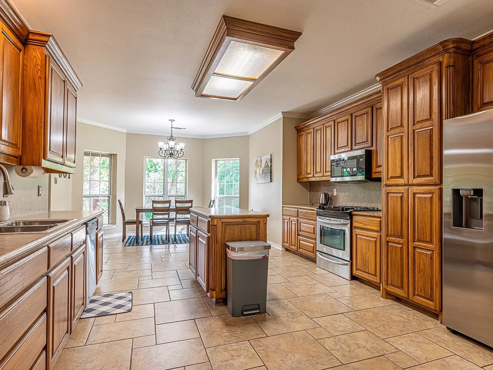 1606 S Hyde Park Avenue Denison TX 75020