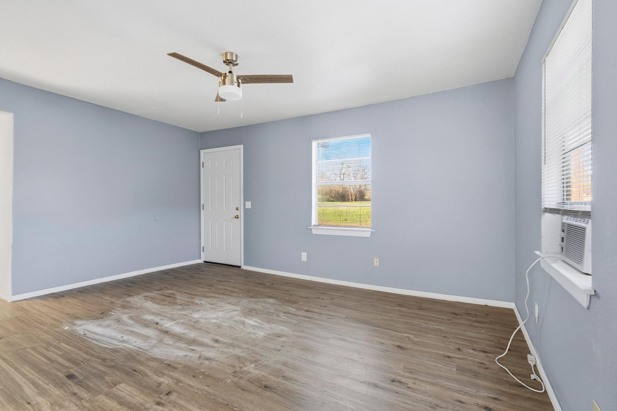 916 8th Street NW Paris TX 75460