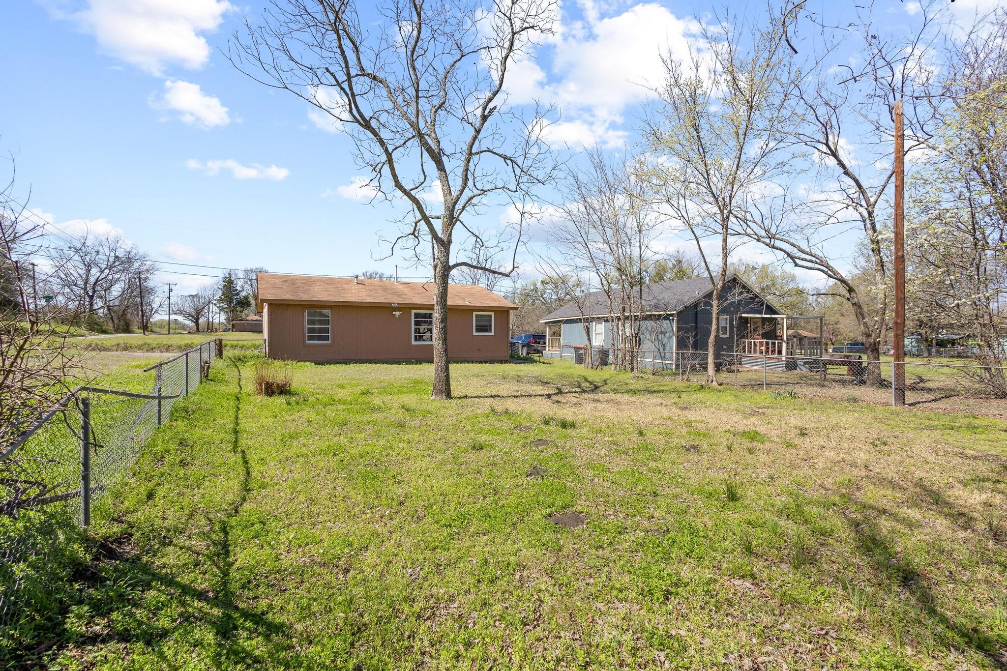 916 8th Street NW Paris TX 75460