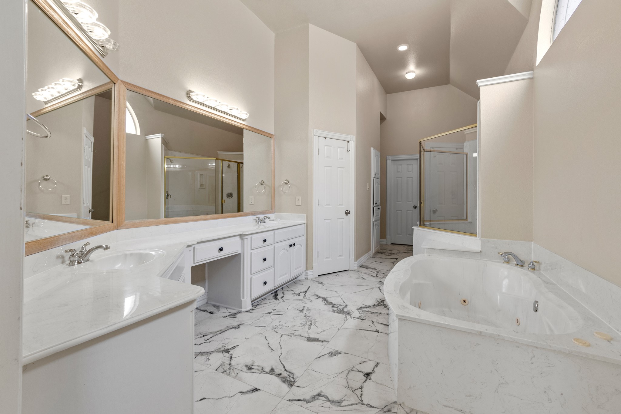 2308 Megan Way Arlington TX 76016