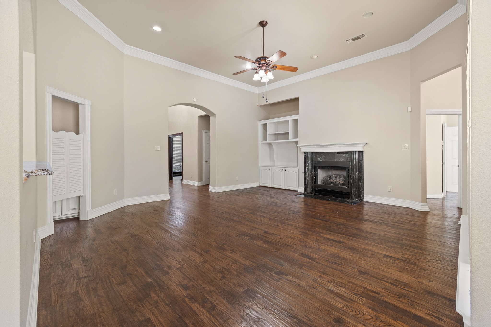 2308 Megan Way Arlington TX 76016