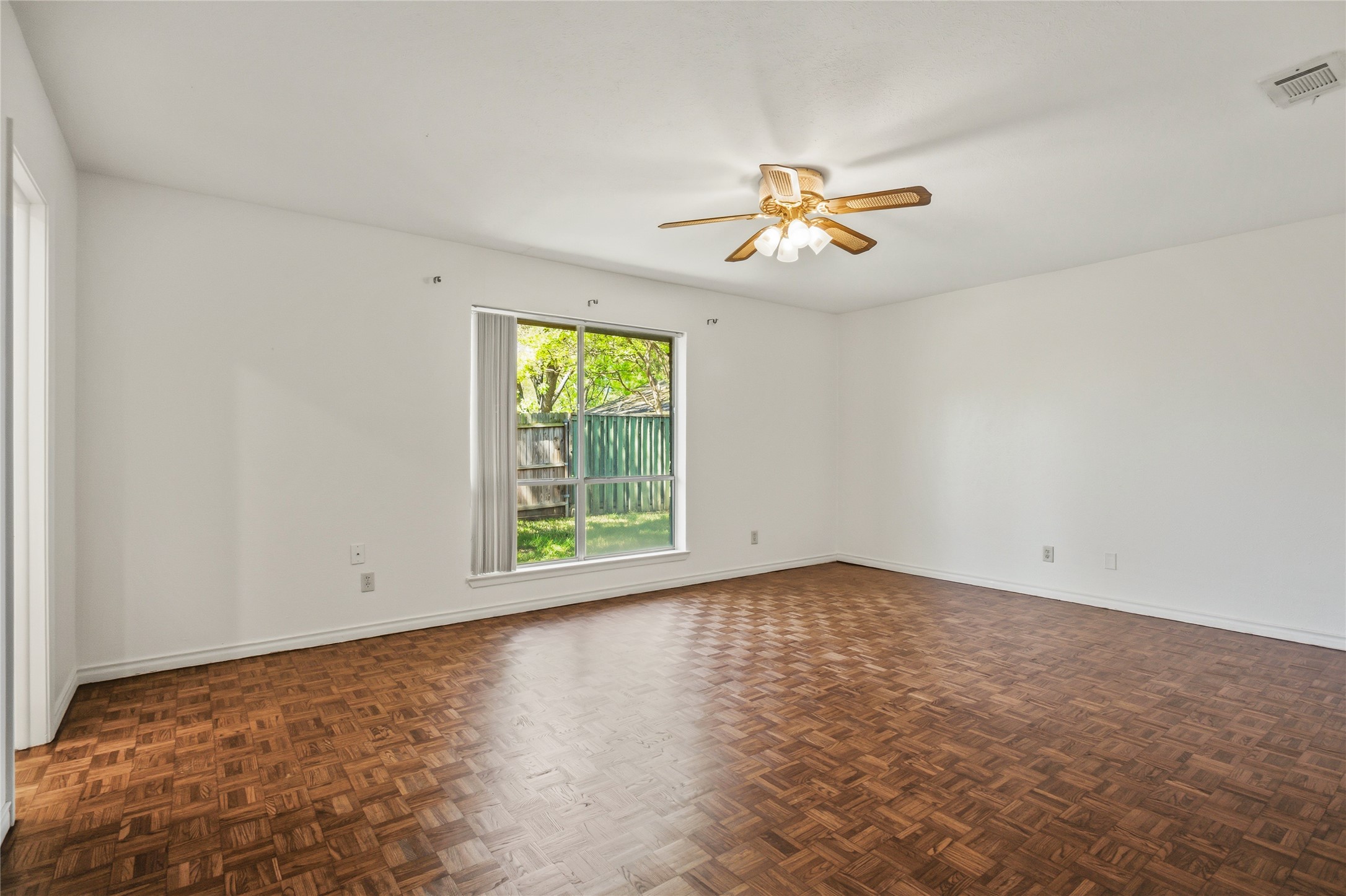 15721 Mapleview Circle Dallas TX 75248