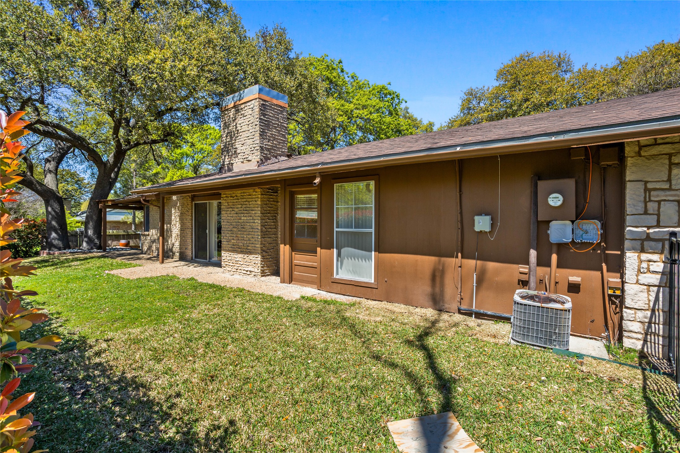 15721 Mapleview Circle Dallas TX 75248