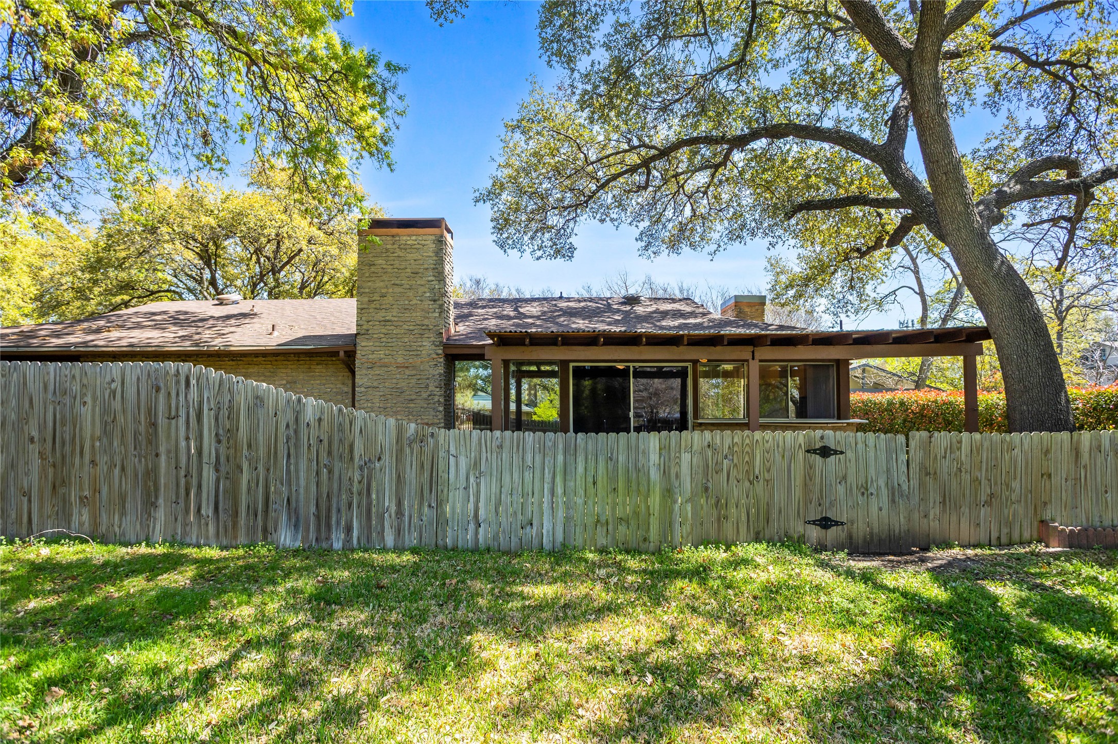 15721 Mapleview Circle Dallas TX 75248