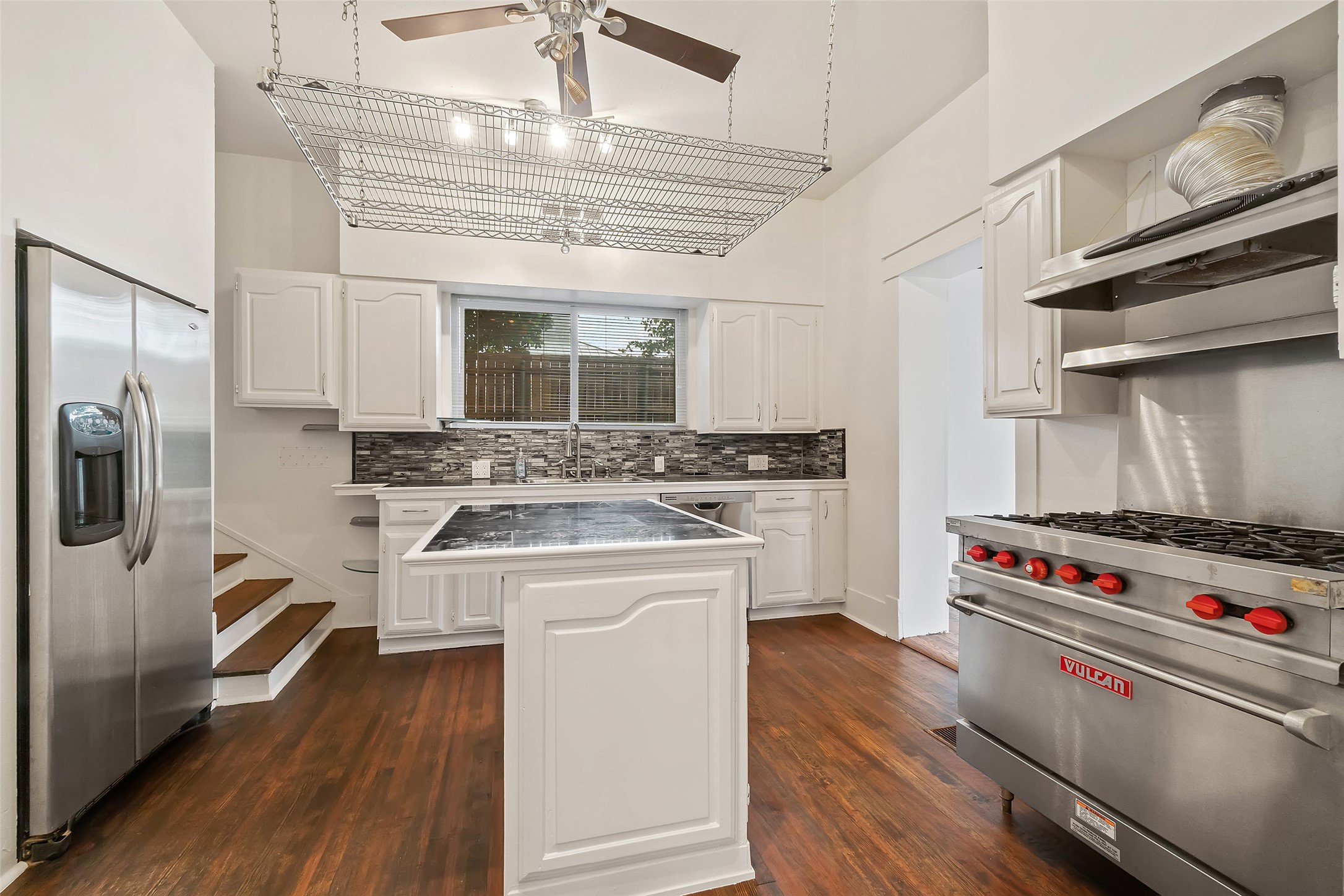 4313 Avondale Avenue Dallas TX 75219