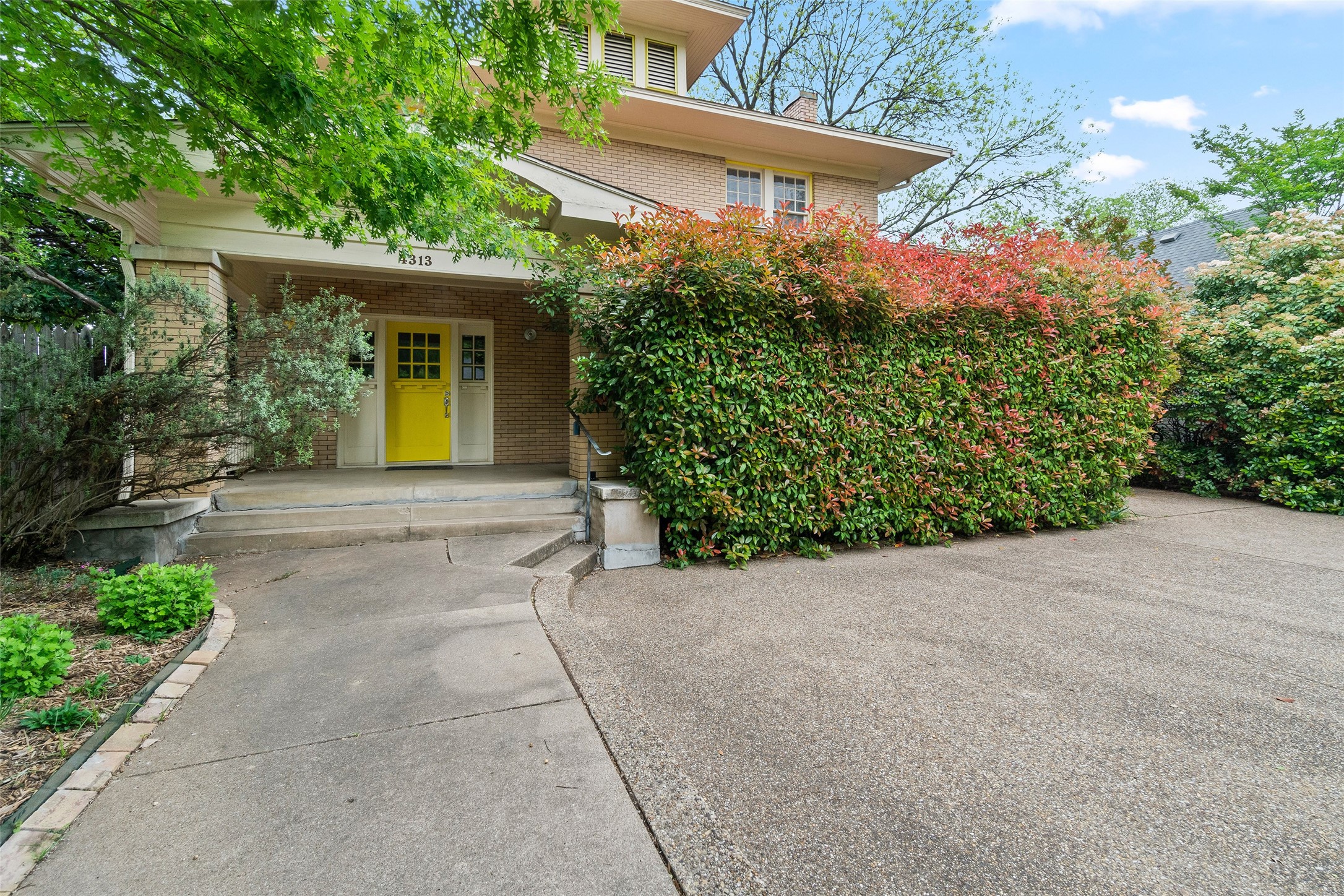 4313 Avondale Avenue Dallas TX 75219