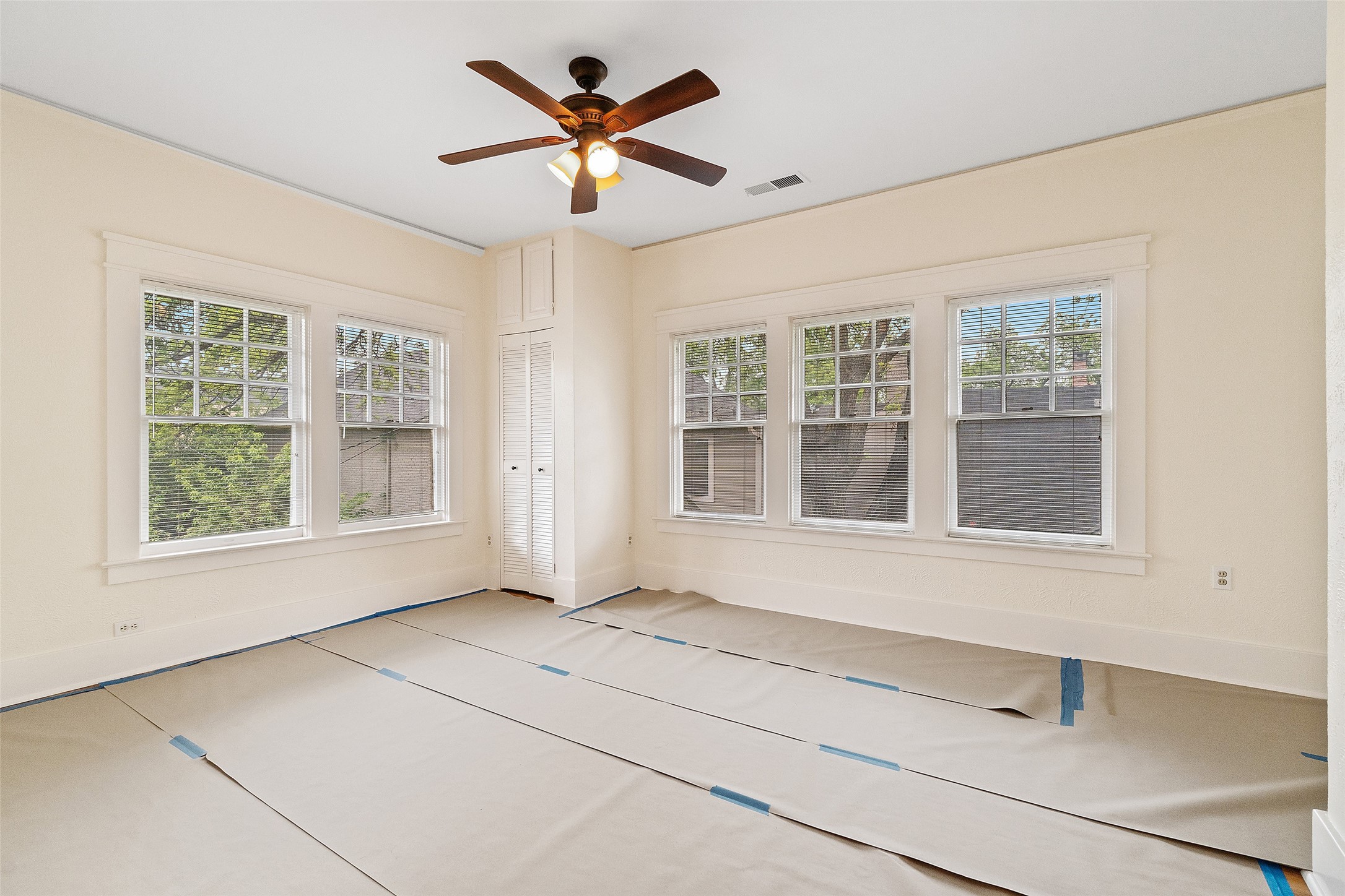 4313 Avondale Avenue Dallas TX 75219