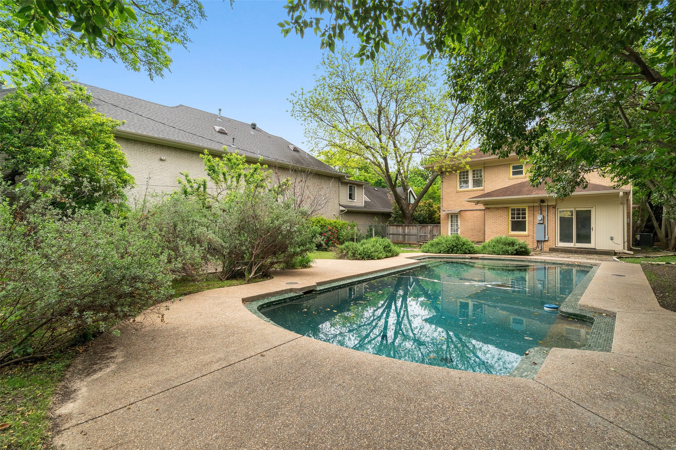 4313 Avondale Avenue Dallas TX 75219