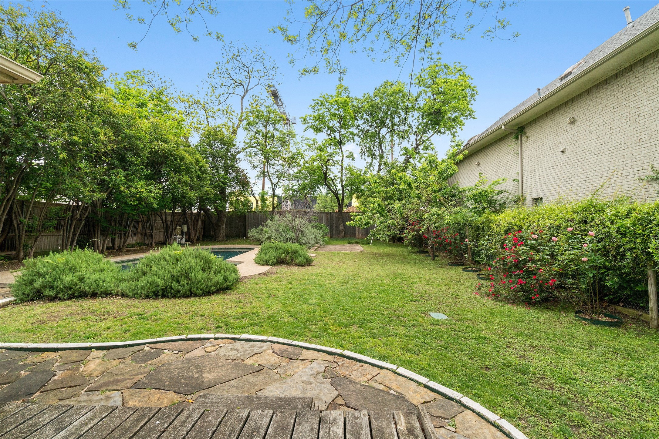 4313 Avondale Avenue Dallas TX 75219
