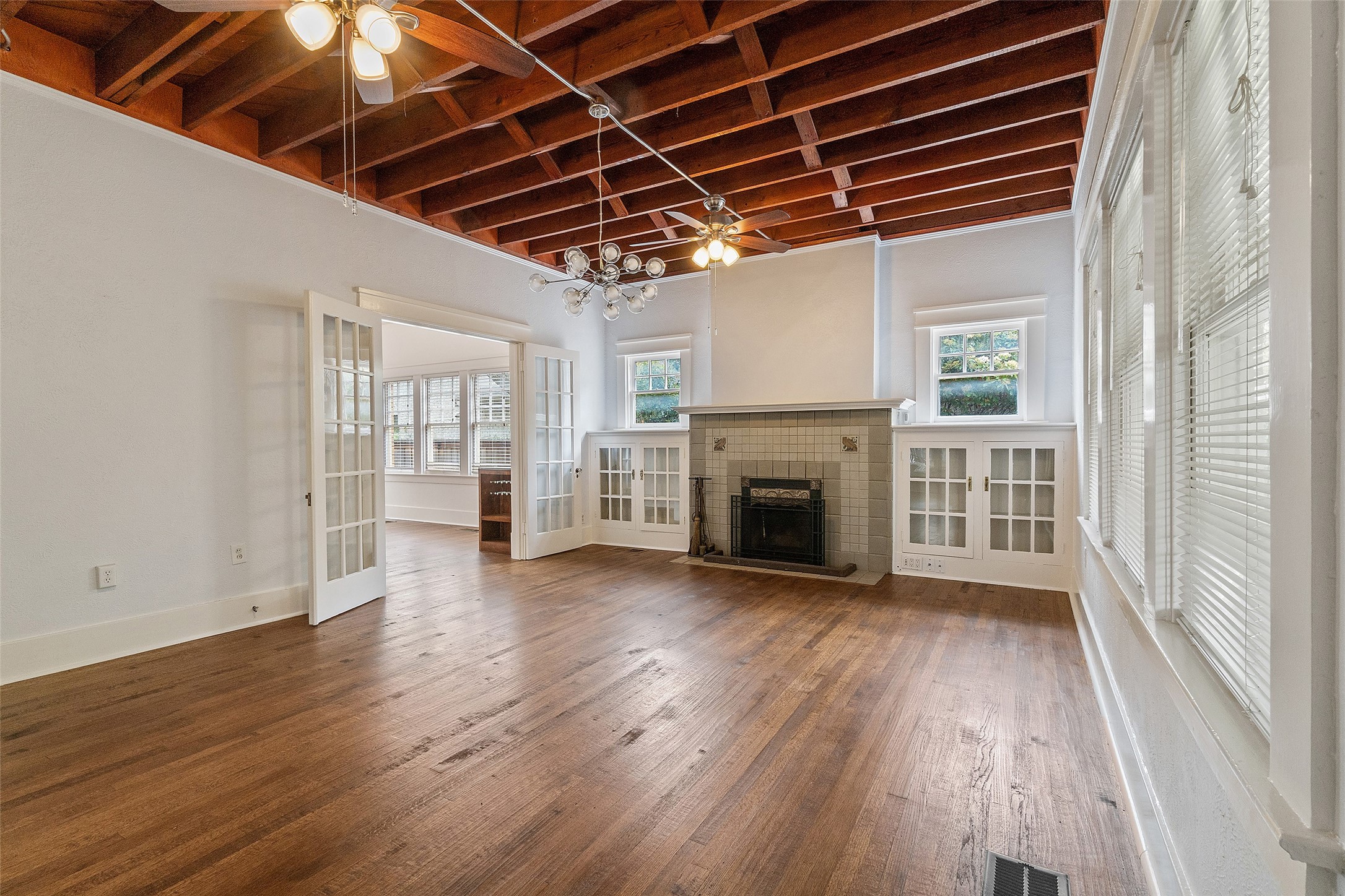 4313 Avondale Avenue Dallas TX 75219