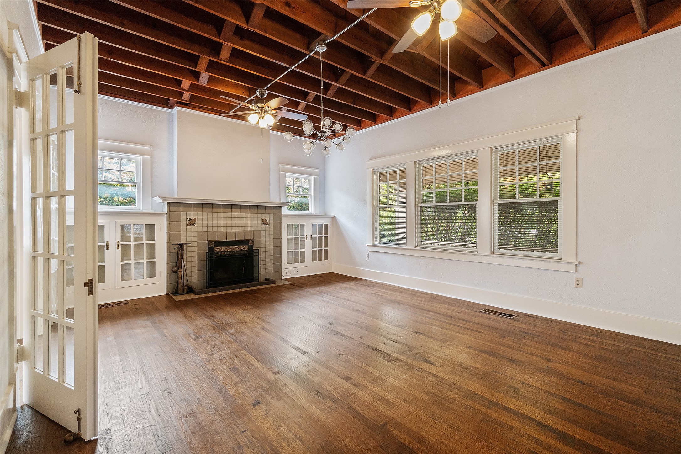 4313 Avondale Avenue Dallas TX 75219