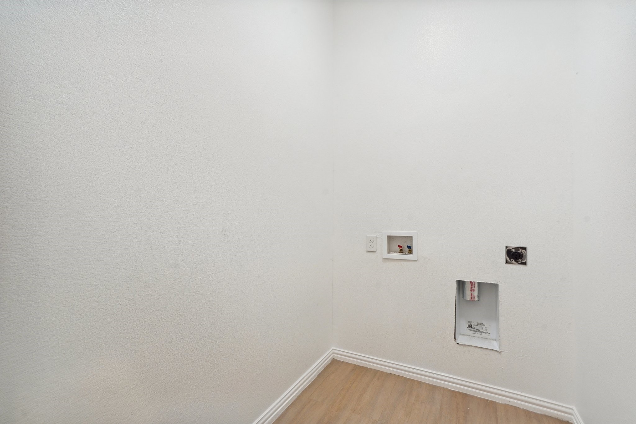 2114 Spikes Street Grand Prairie TX 75051