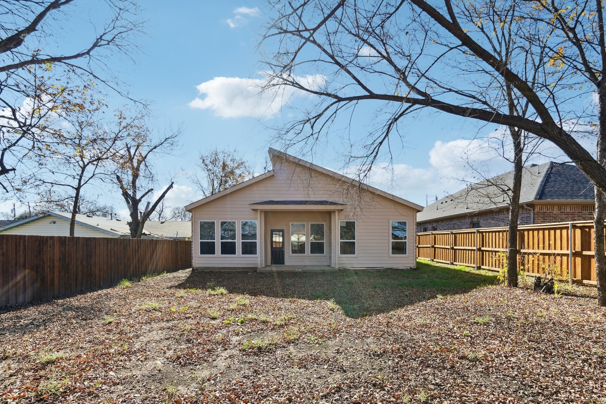 2114 Spikes Street Grand Prairie TX 75051