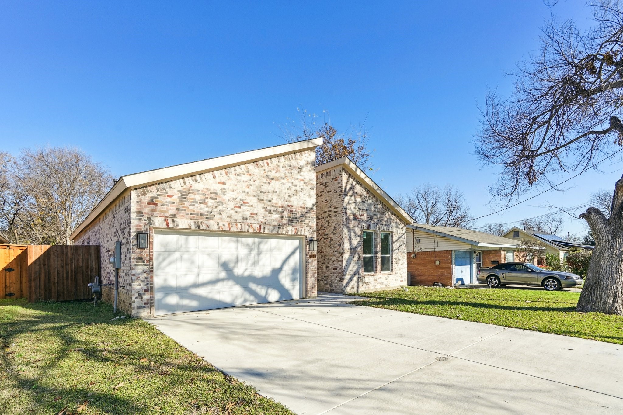 2114 Spikes Street Grand Prairie TX 75051