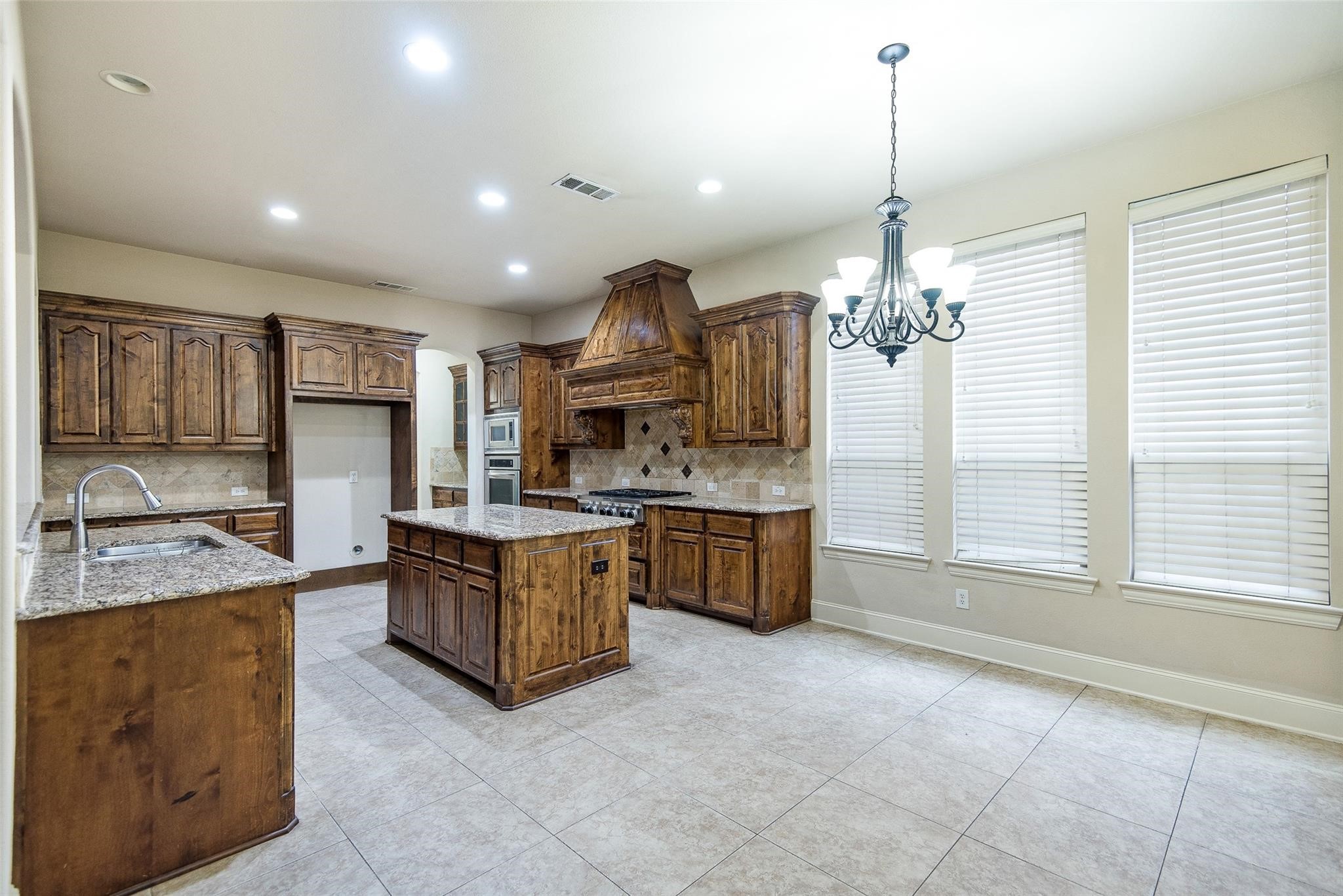 2016 Magic Mantle Drive Lewisville TX 75056