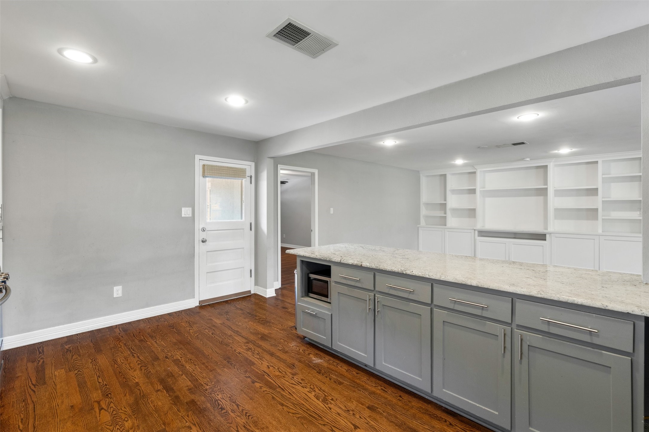 4628 Surf Drive Dallas TX 75214