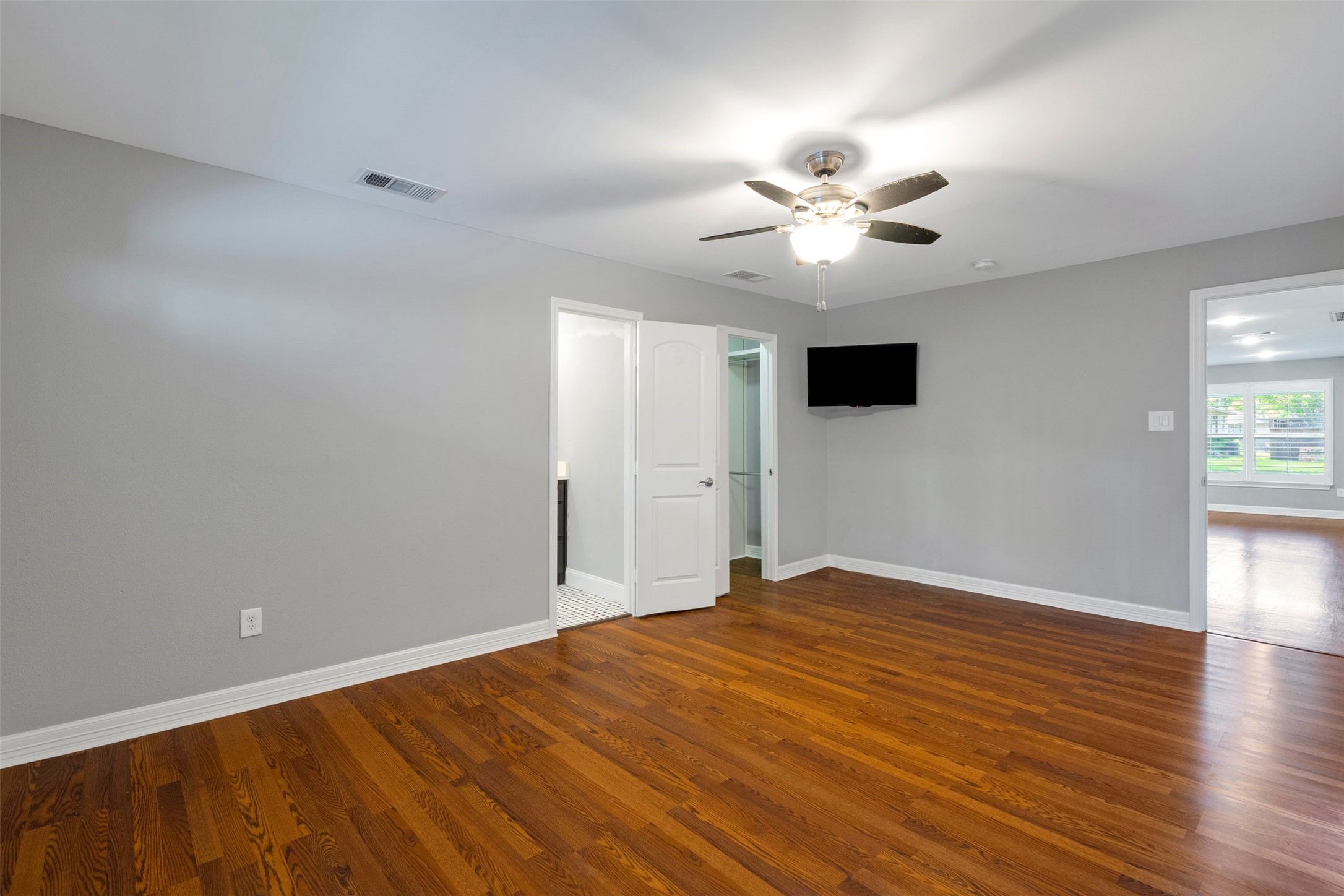 4628 Surf Drive Dallas TX 75214