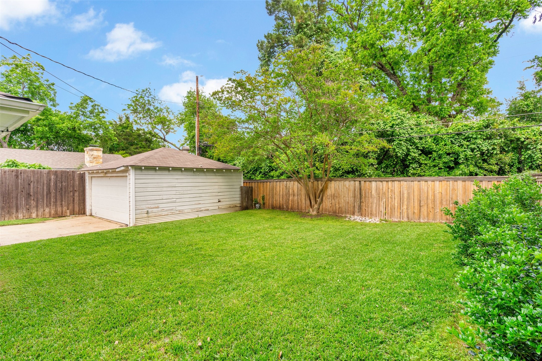 4628 Surf Drive Dallas TX 75214