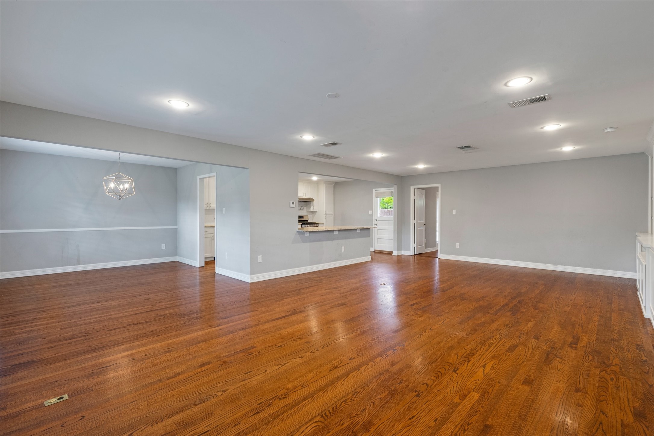 4628 Surf Drive Dallas TX 75214