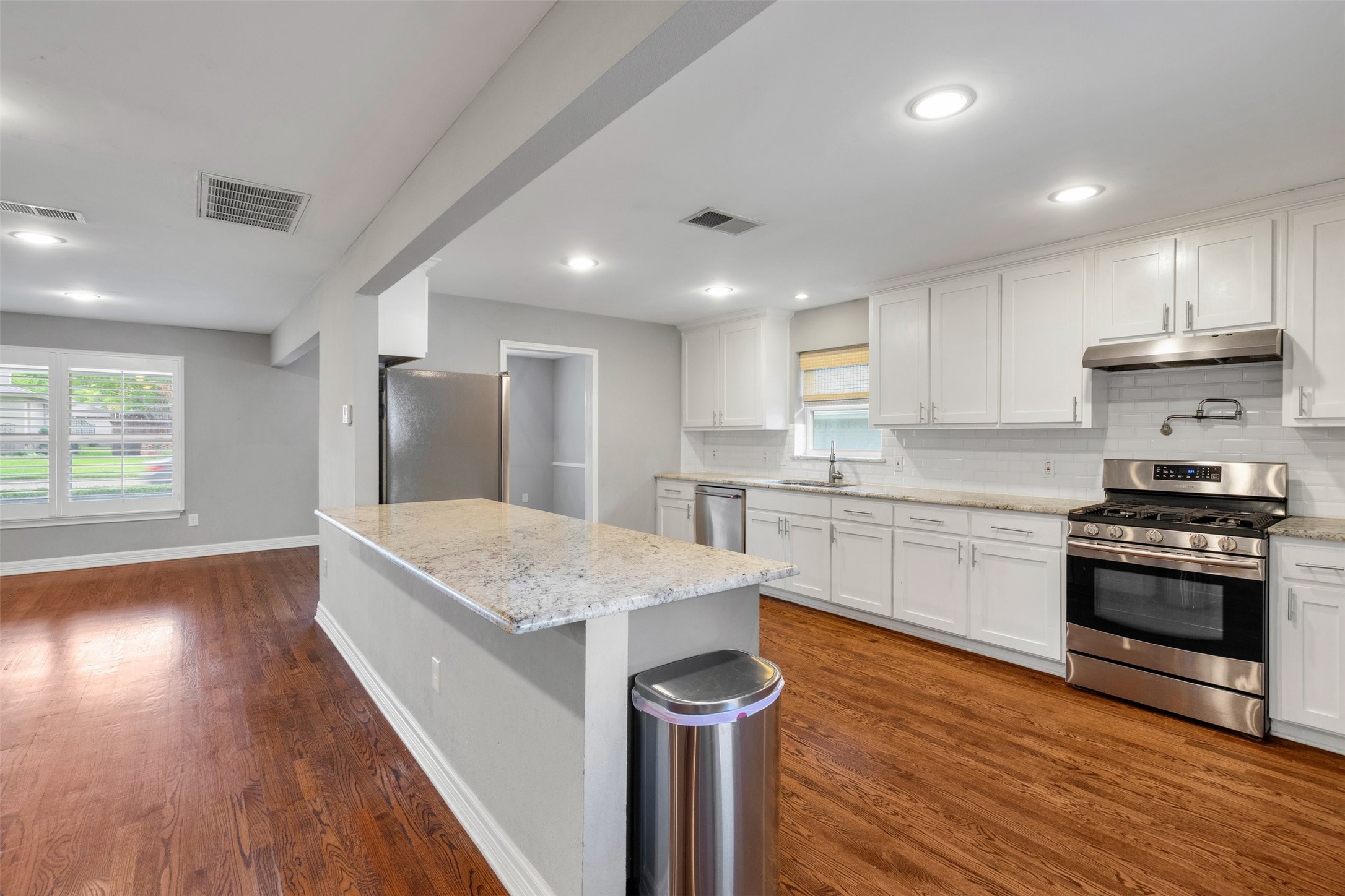 4628 Surf Drive Dallas TX 75214
