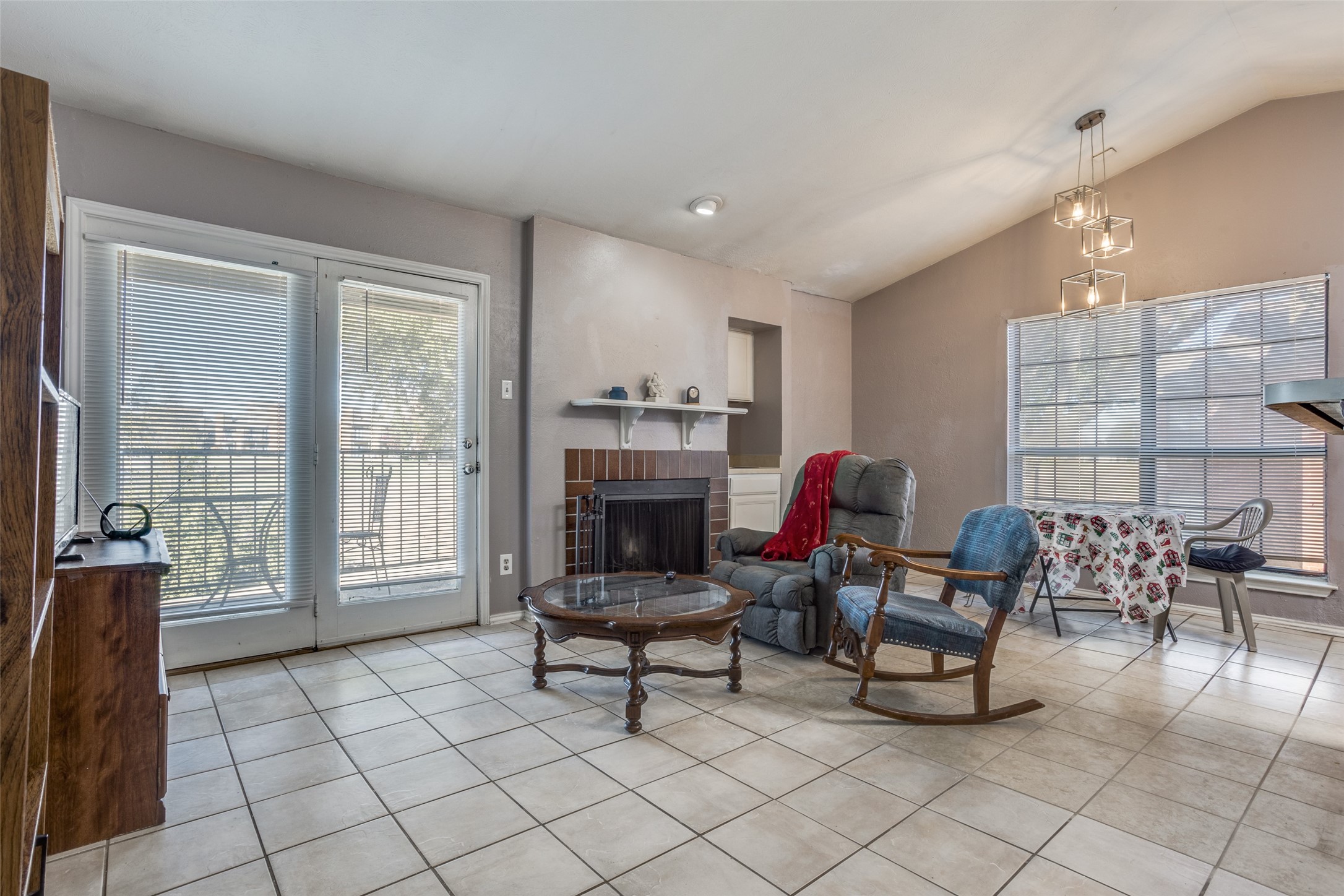 5913 Lake Hubbard Parkway Garland TX 75043
