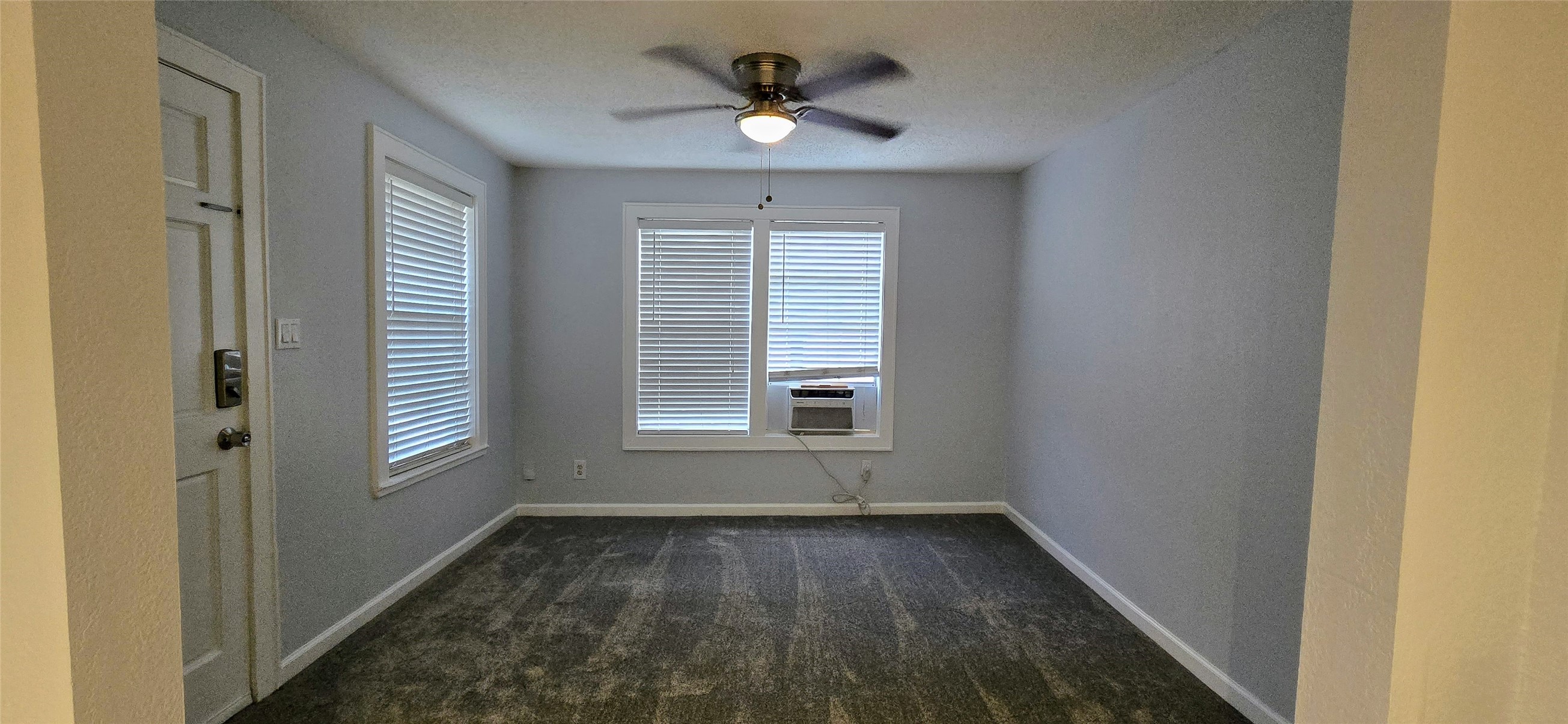 2861 W Devitt Street Fort Worth TX 76109