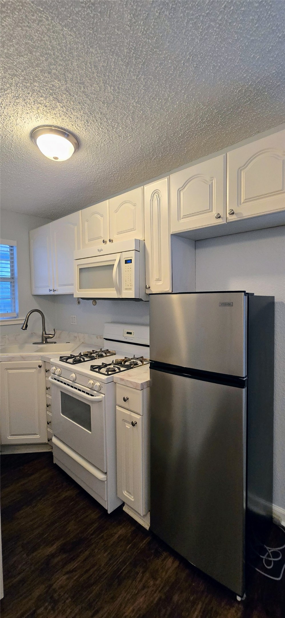 2861 W Devitt Street Fort Worth TX 76109