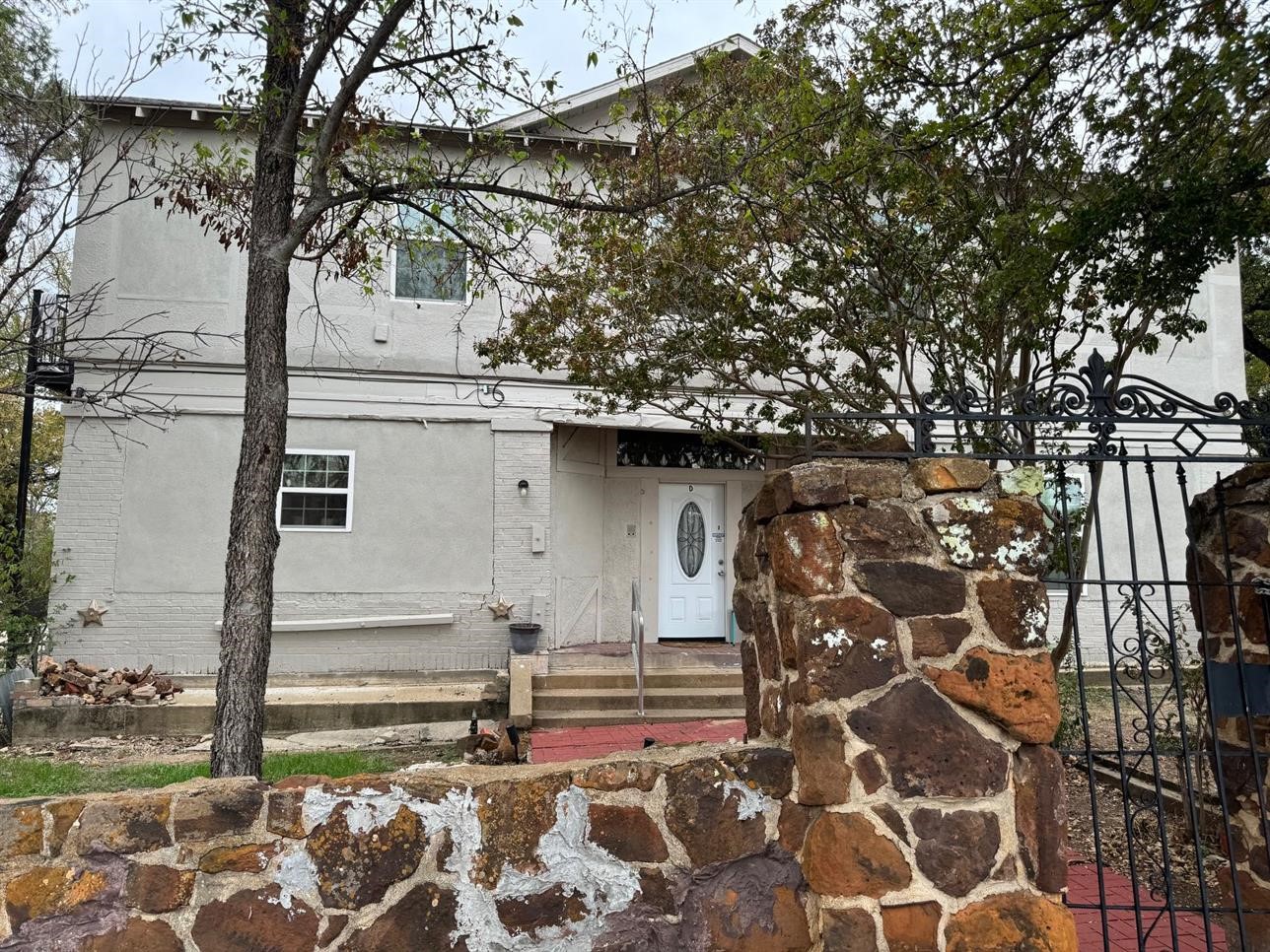2932 Haynie Street Fort Worth TX 76112